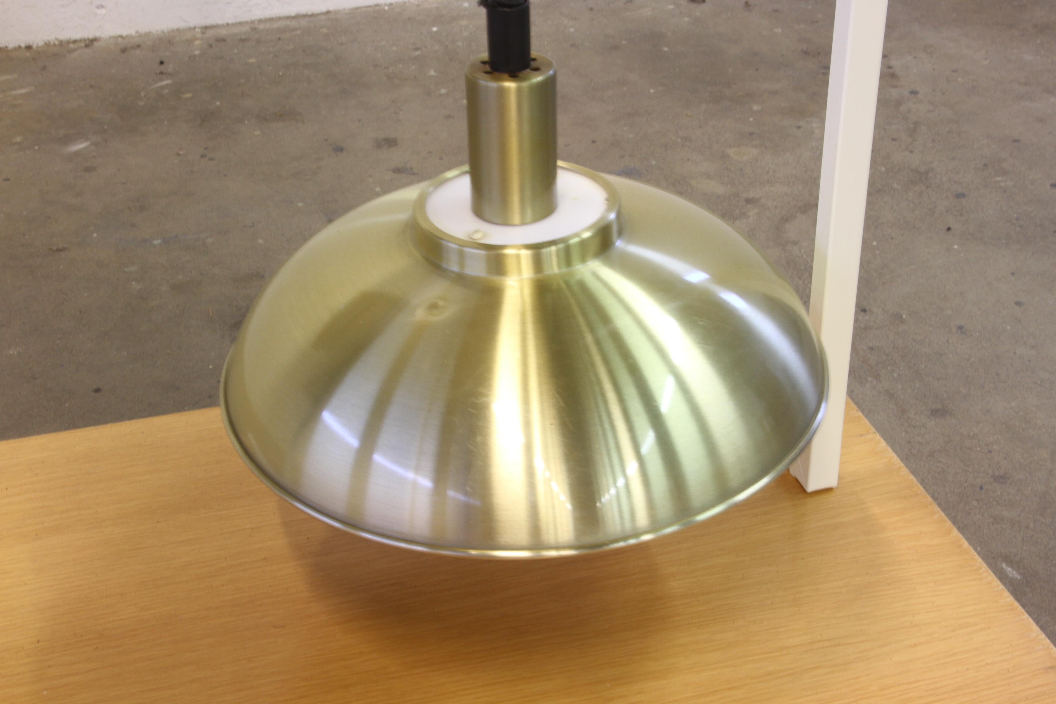Coppia danese di lampade a sospensione/soffitto in ottone attribuite alla ditta Frandsen 1 in vendita 4