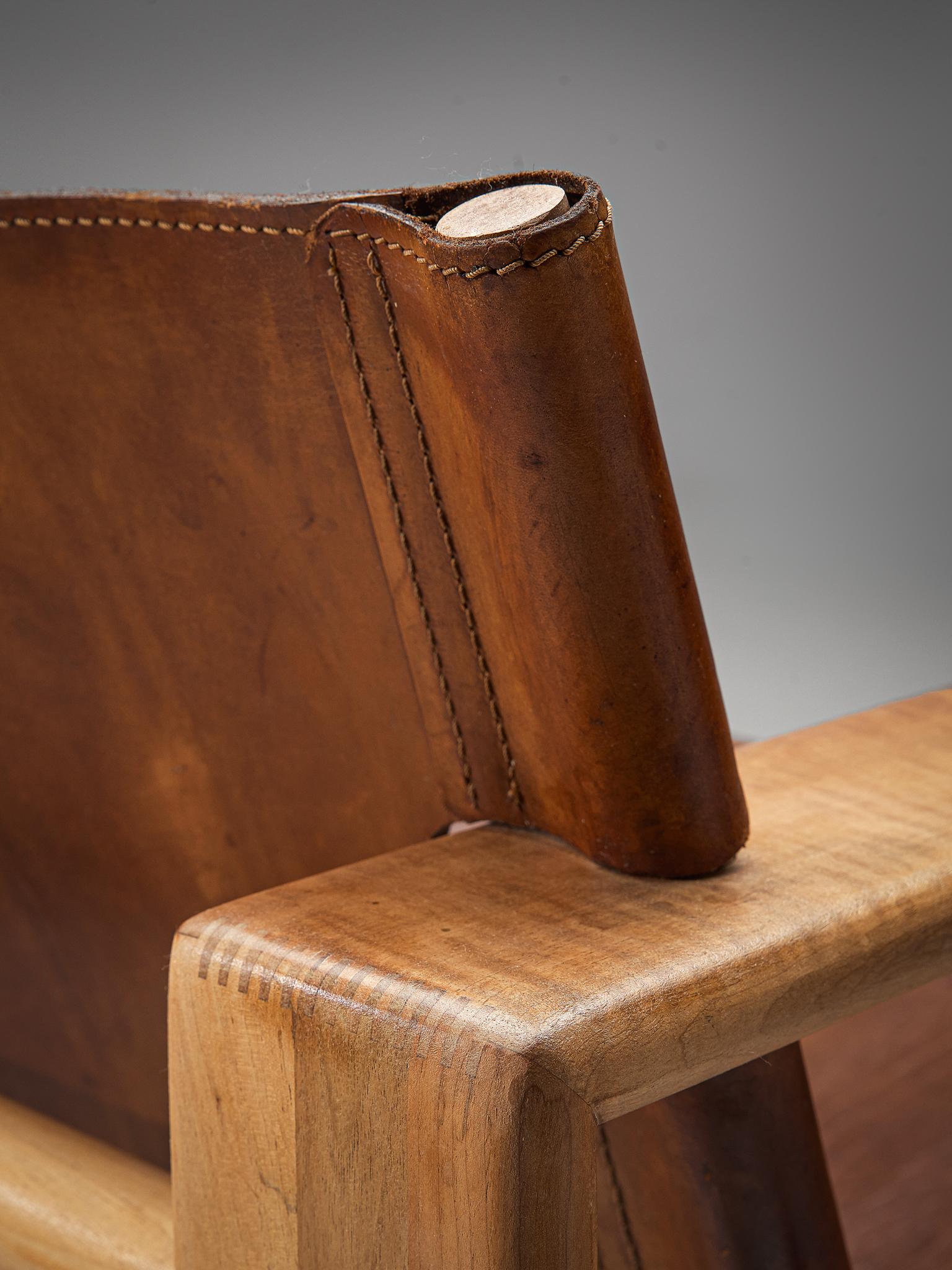 Italian Pair of Cubist Armchairs in Cognac Leather and Elm by Tarcisio Colzani In Good Condition In Waalwijk, NL