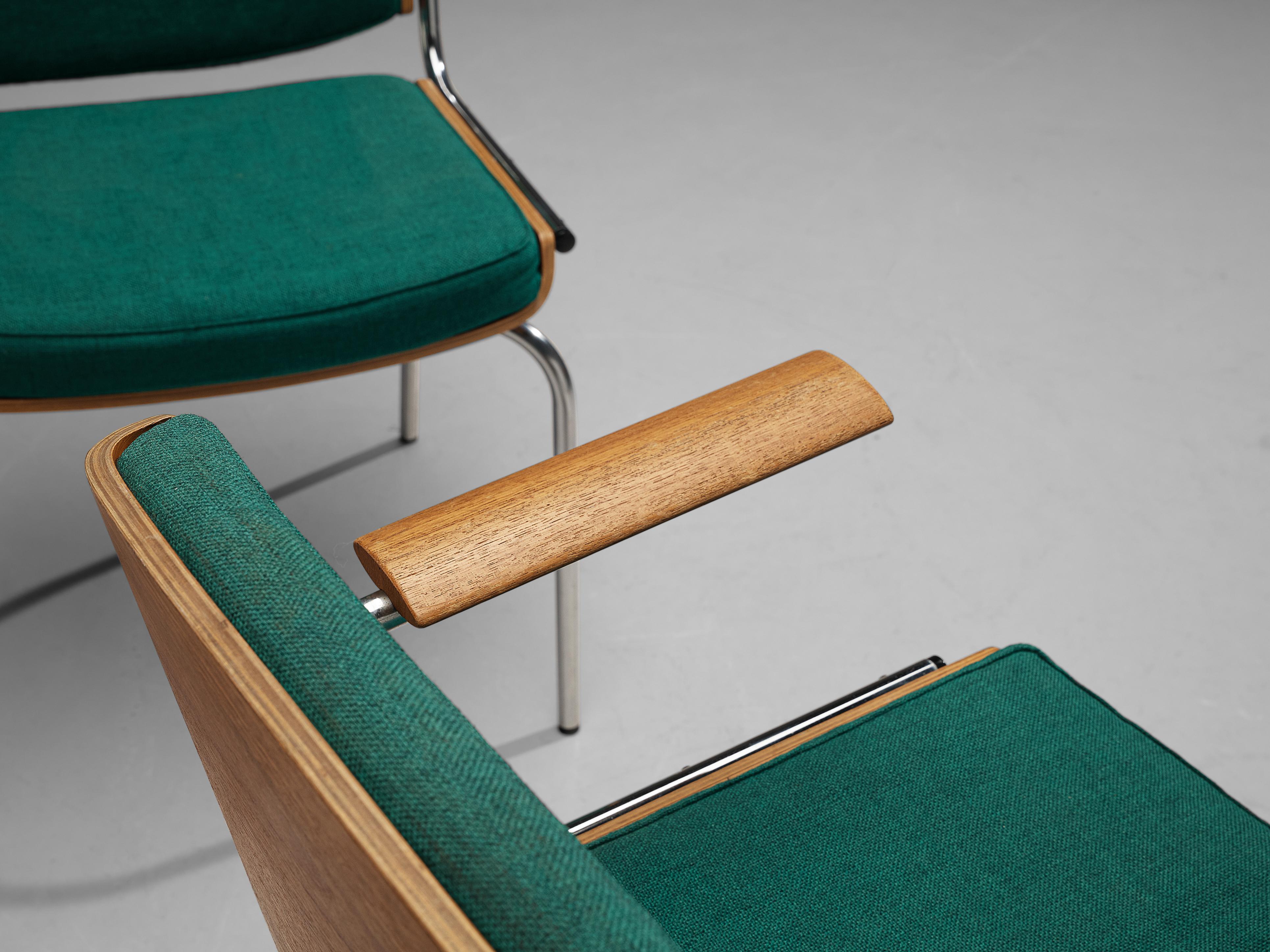 Dänisches Paar Esszimmerstühle aus Teakholz mit grüner Polsterung im Zustand „Gut“ in Waalwijk, NL