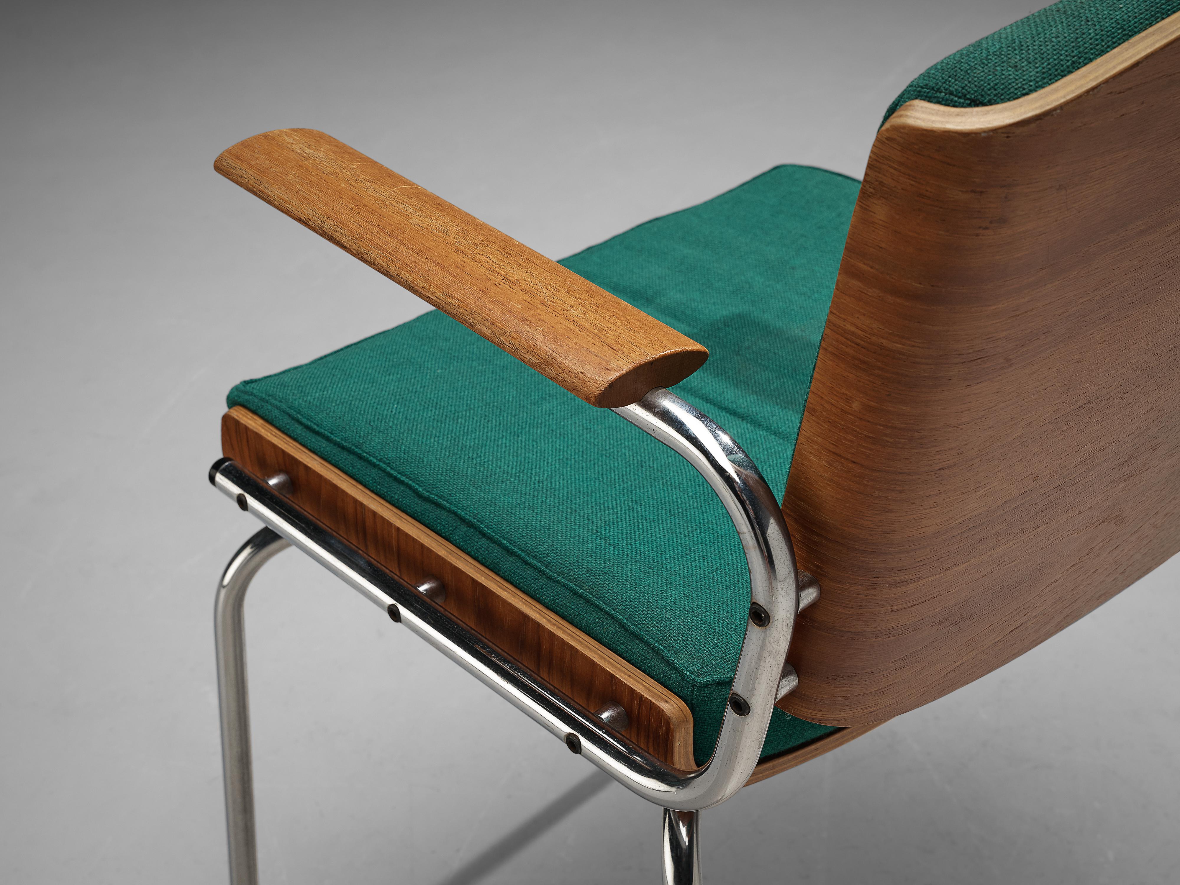 Dänisches Paar Esszimmerstühle aus Teakholz mit grüner Polsterung (Chrom)