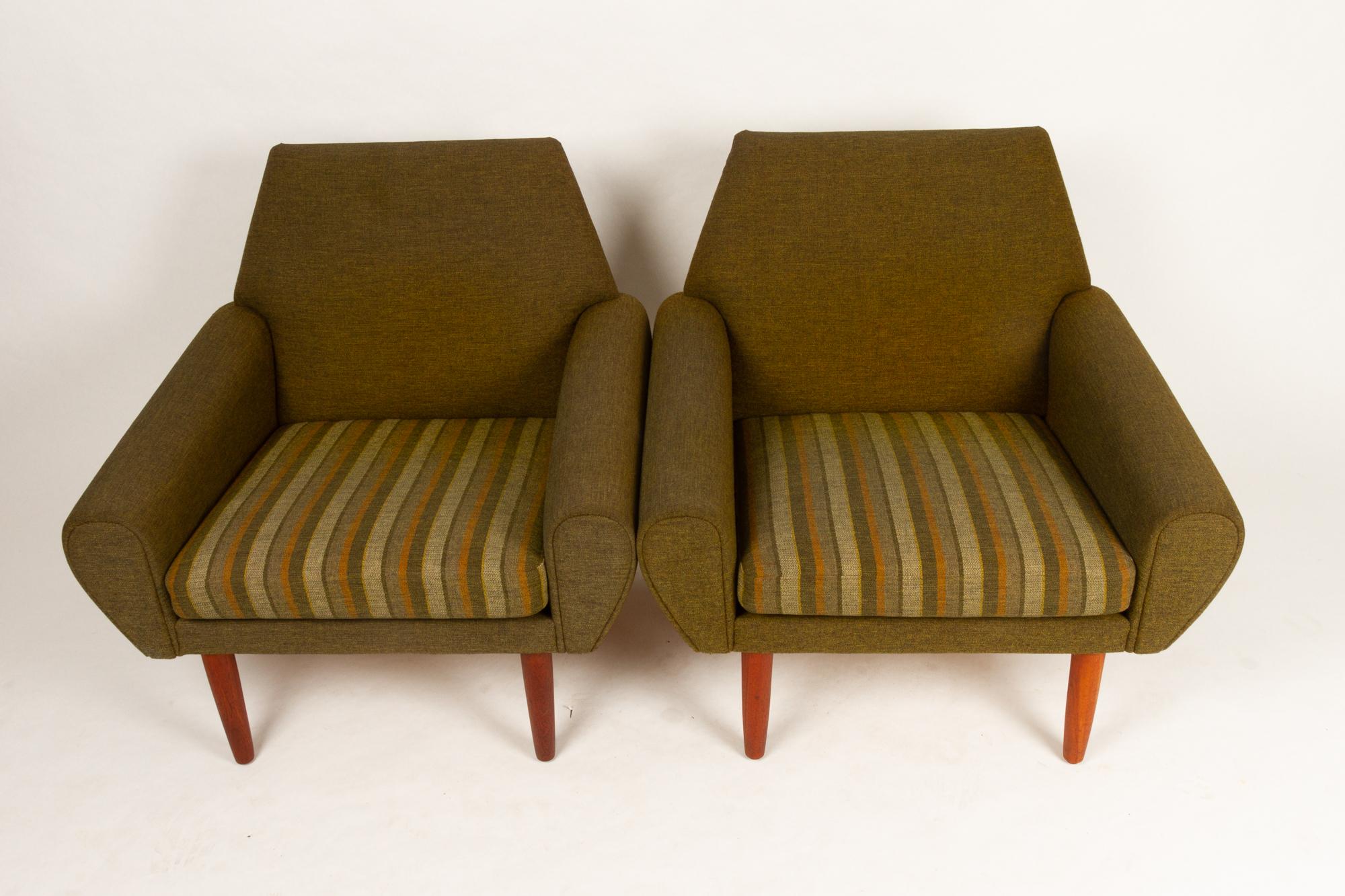 Danish Pair of Lounge Chairs by Kurt Østervig, 1960s 3