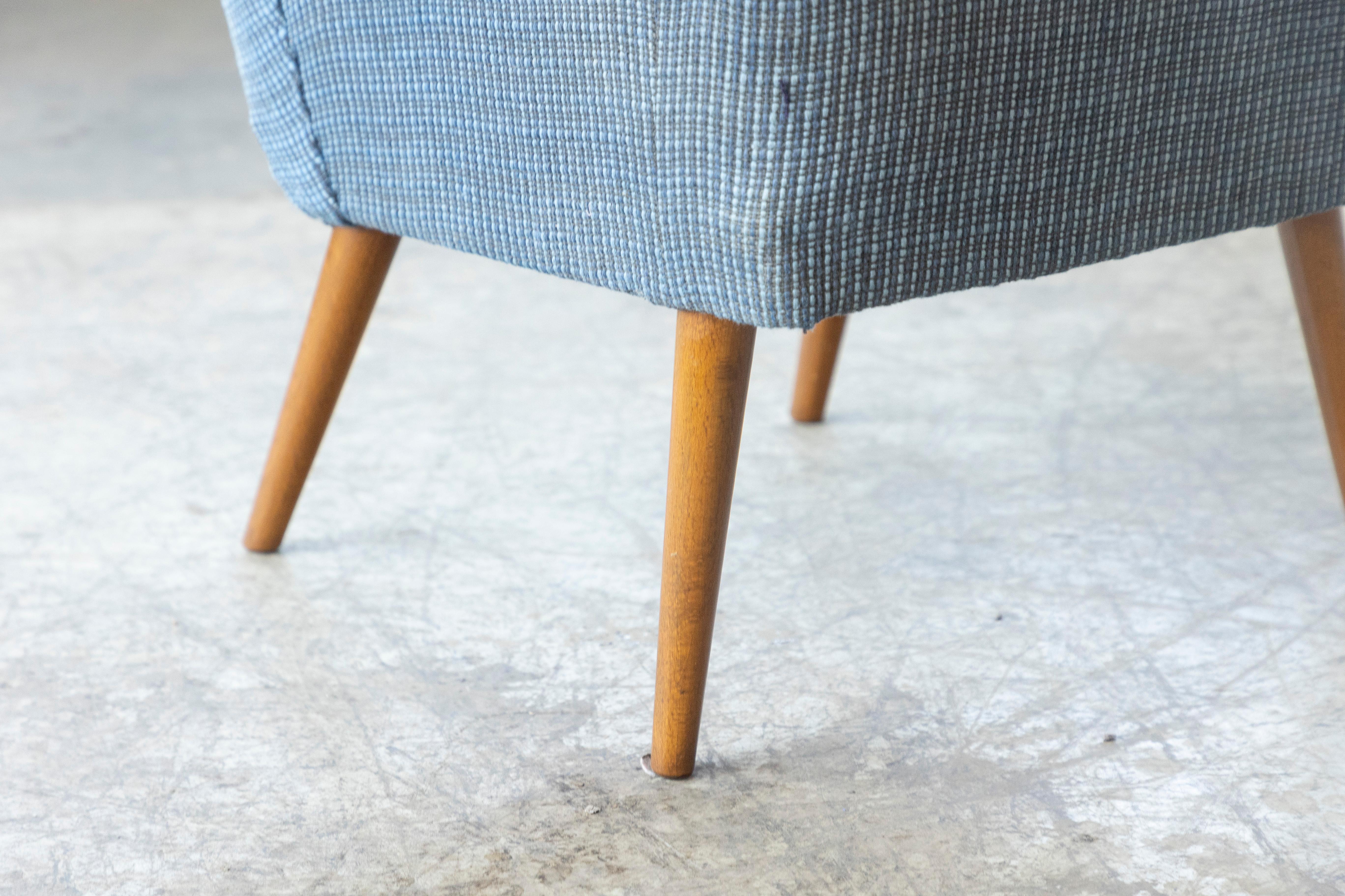 Paire de fauteuils pantoufles ou fauteuils de salon danois du milieu du siècle, années 1950 en vente 1