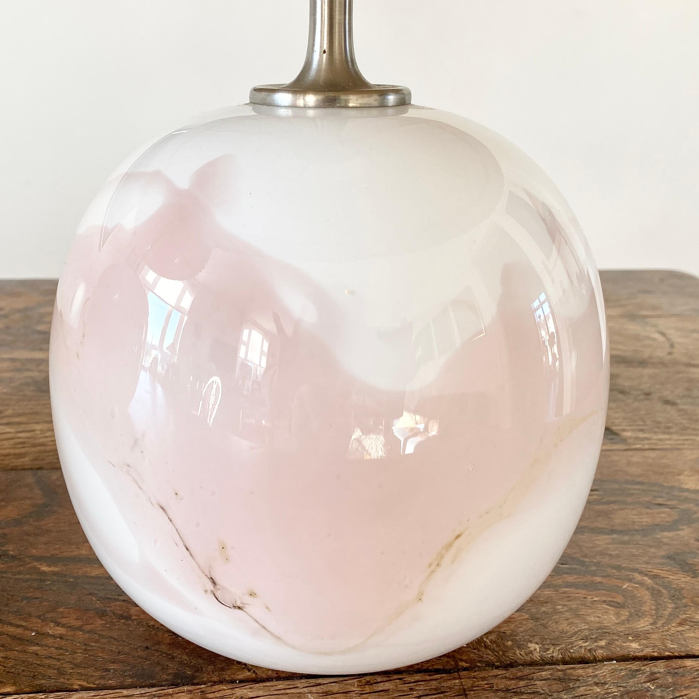 Danish Pair of Sakura Art Glass Lamps by Michael Bang for Holmegaard For Sale 11