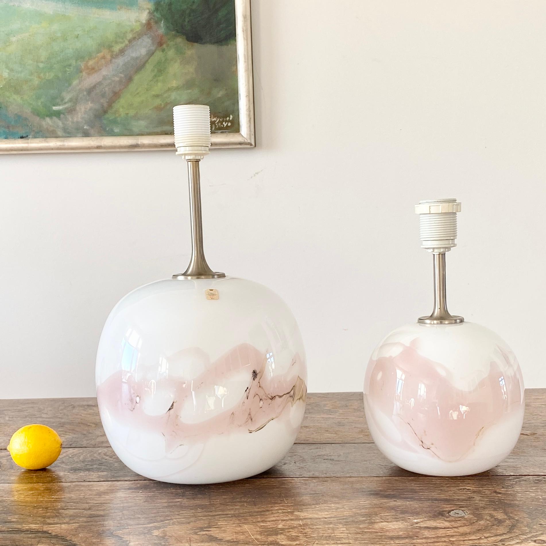 Scandinavian Modern Danish Pair of Sakura Art Glass Lamps by Michael Bang for Holmegaard For Sale