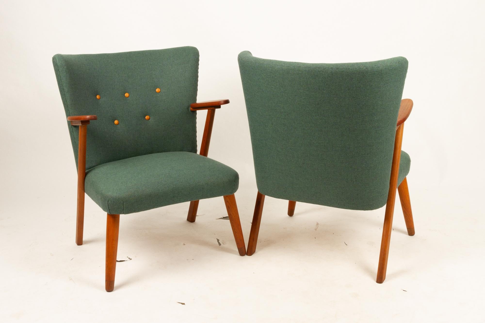 Danish Pair of Vintage Lounge Chairs, 1960s 10