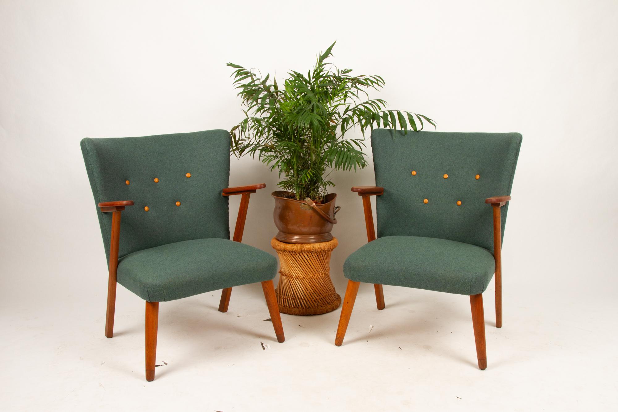Danish Pair of Vintage Lounge Chairs, 1960s 14
