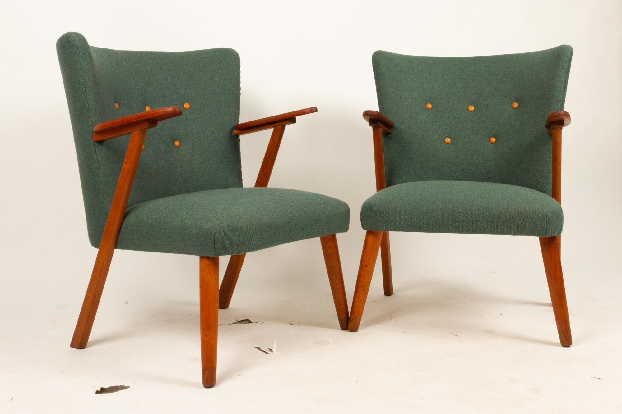 Danish Pair of Vintage Lounge Chairs, 1960s 3