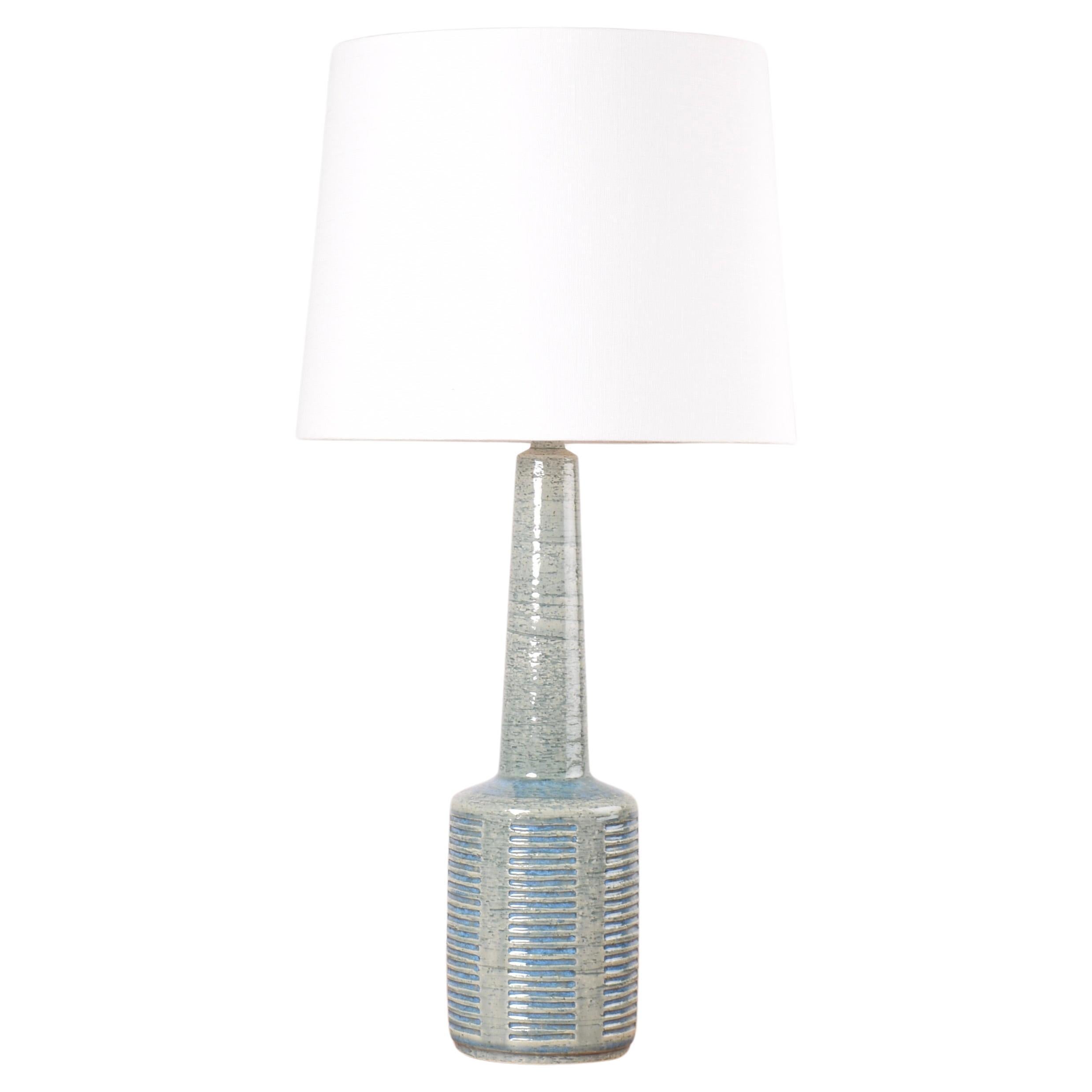Lampada da tavolo danese Palshus Tall Smalto blu acqua con paralume, ceramica moderna anni '60