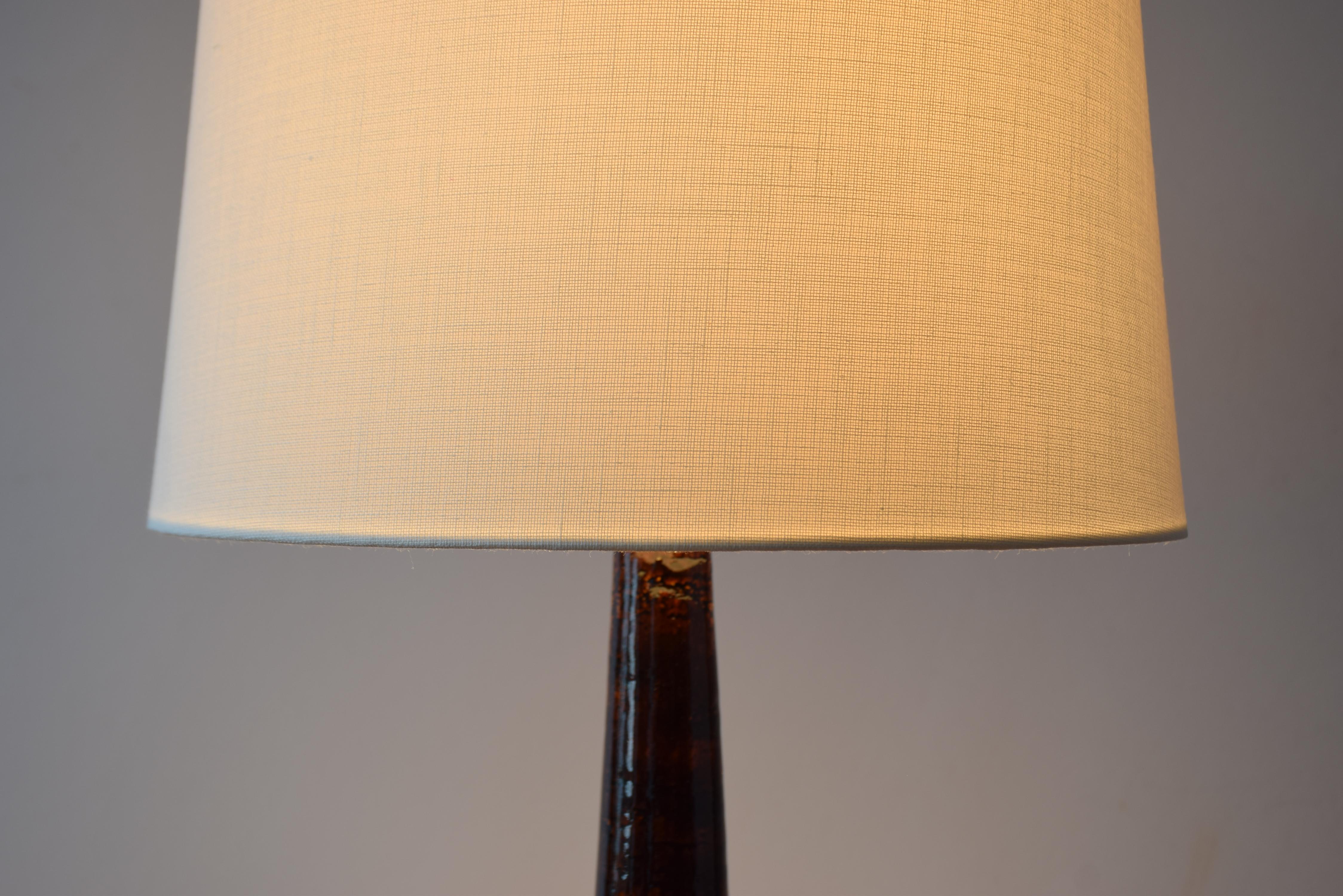 Danish Palshus Tall Table Lamp Brown Glaze with Shade, Midcentury Ceramic 1960s For Sale 5