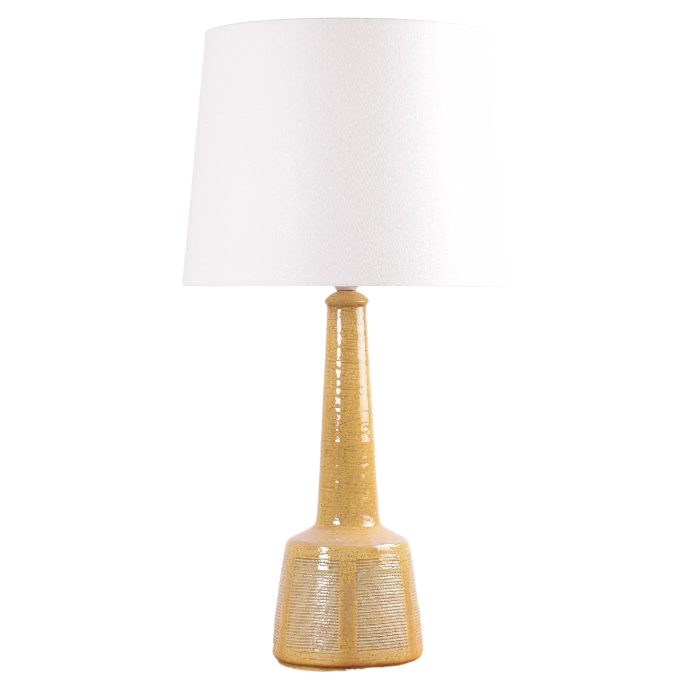 Lampada da tavolo danese Palshus Tall Decor a righe gialle, ceramica metà secolo 1960