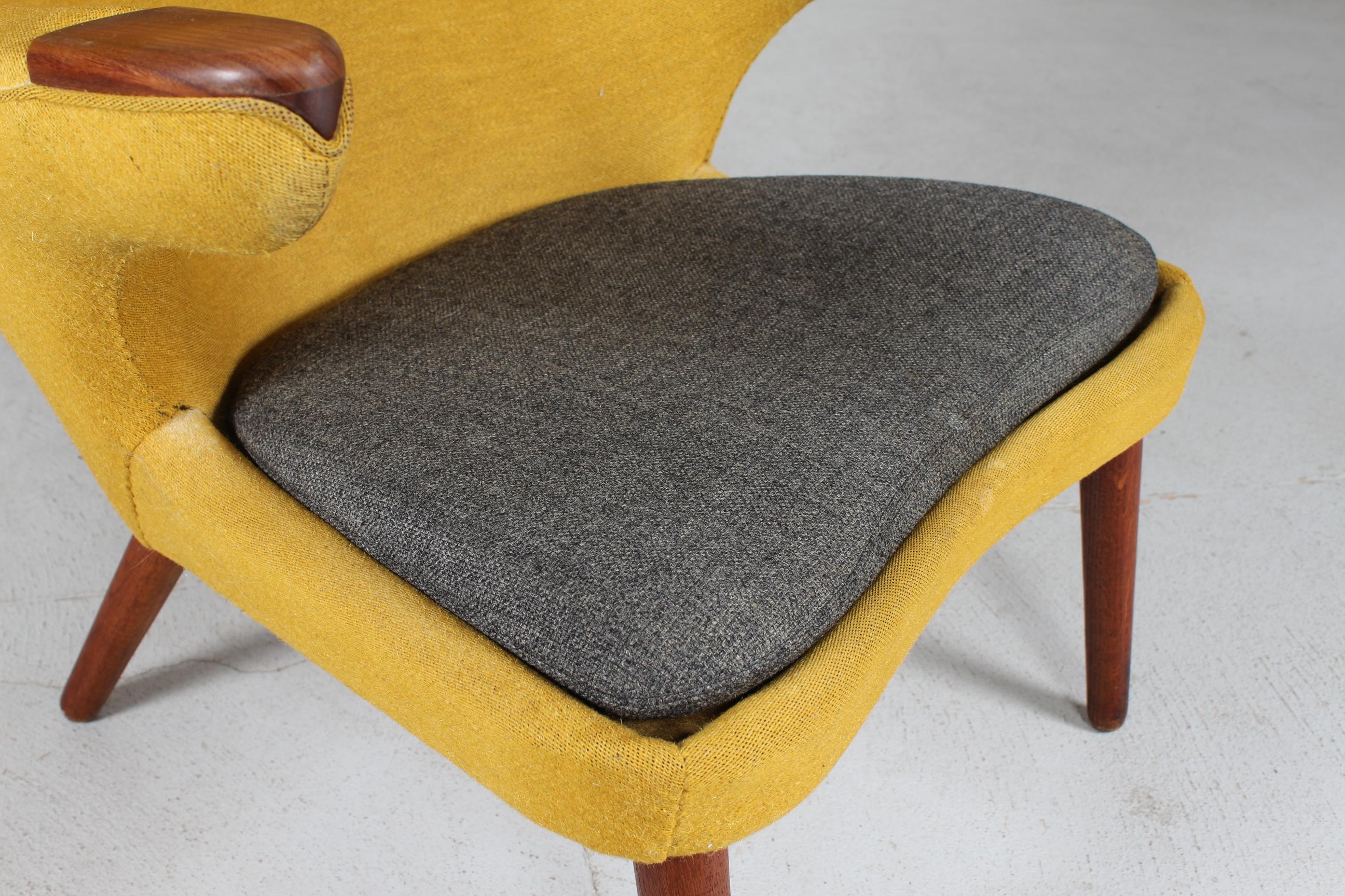Danish Papa Bear Chair of Teak and Warm Yellow Wool, 1950s In Good Condition For Sale In Aarhus C, DK
