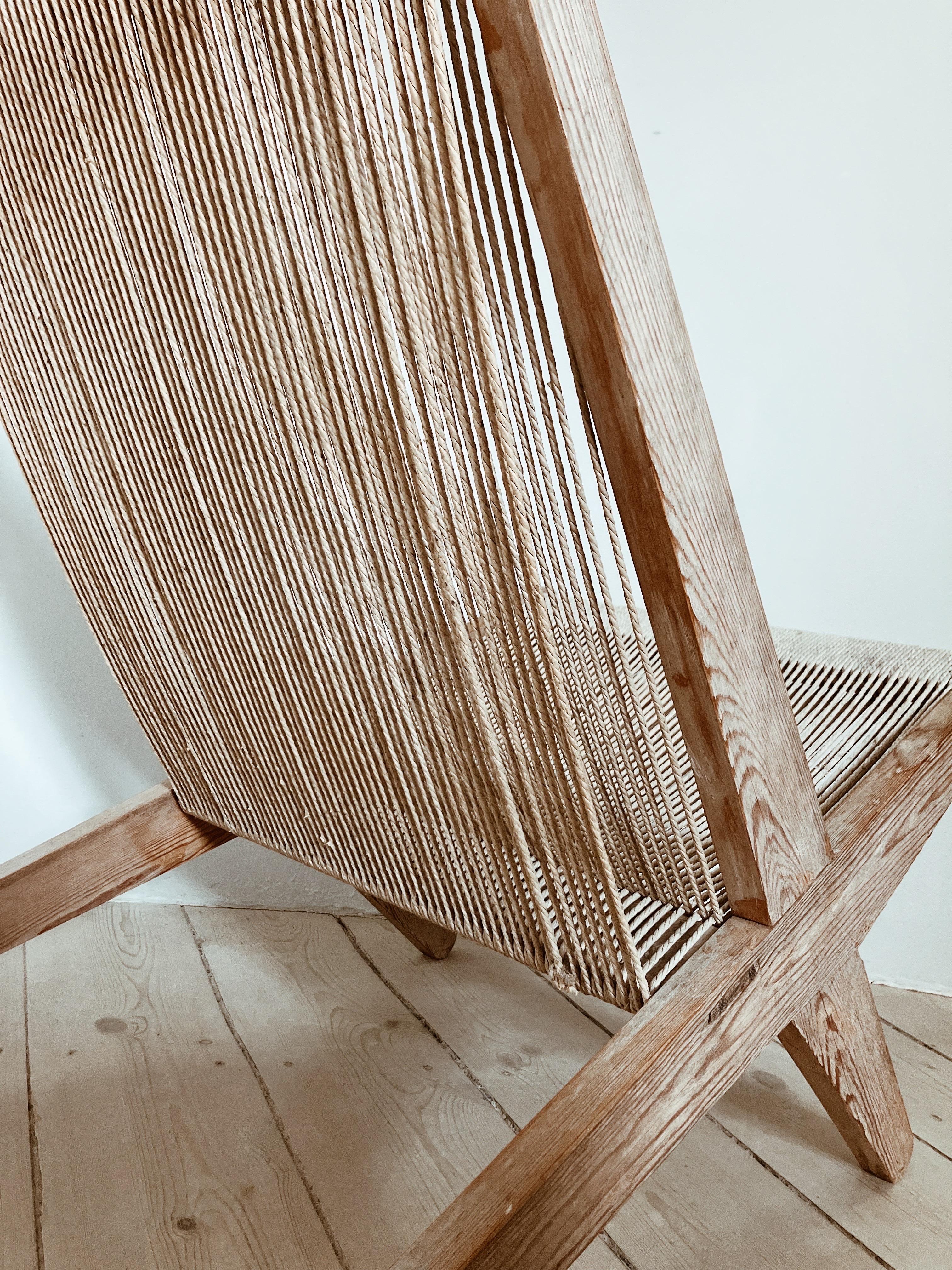 Hand-Woven Danish lounge chair in the style of Kjærholm/Høj