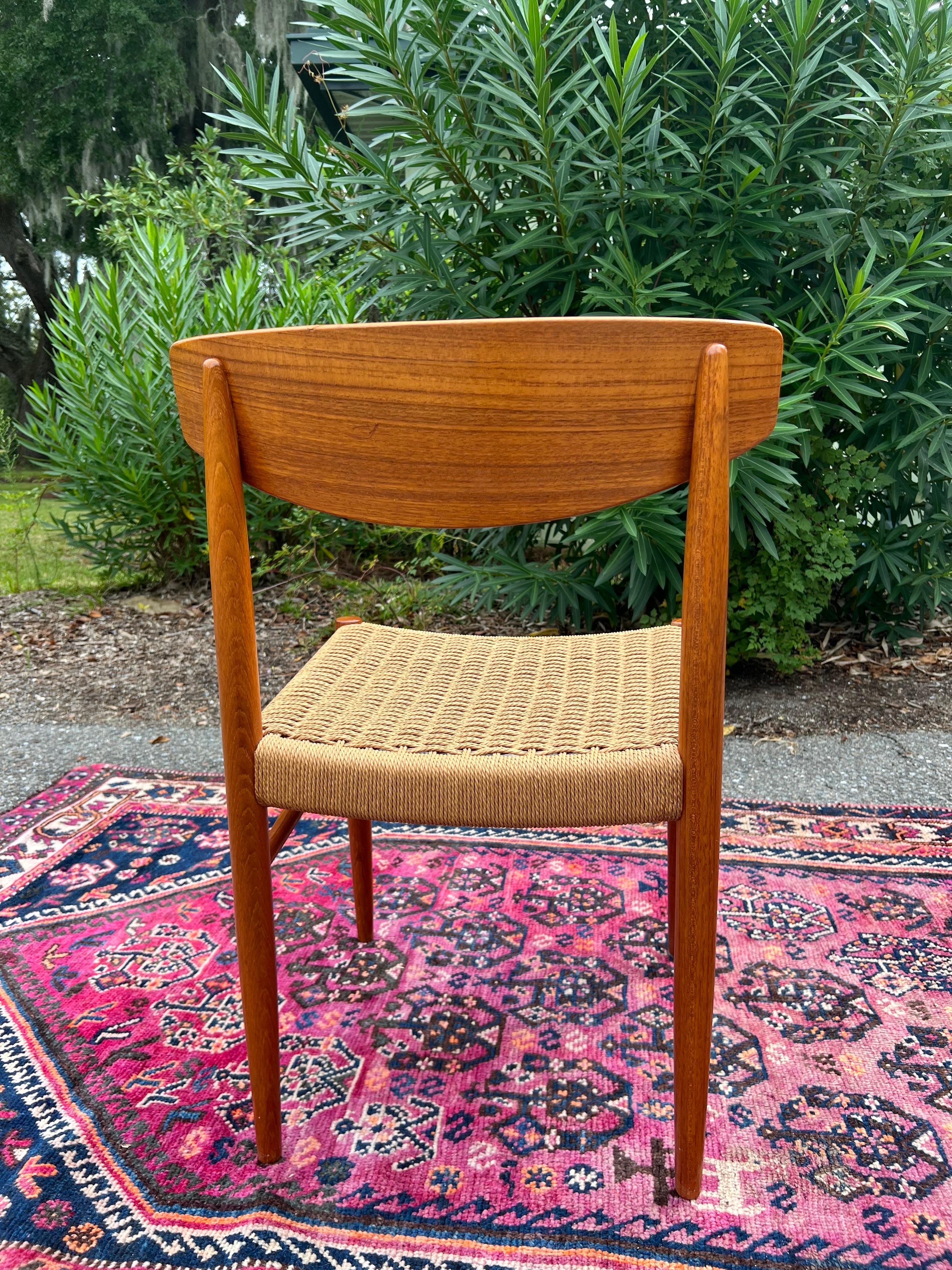 Danish Papercord side Chair by Am Mobler For Sale 2