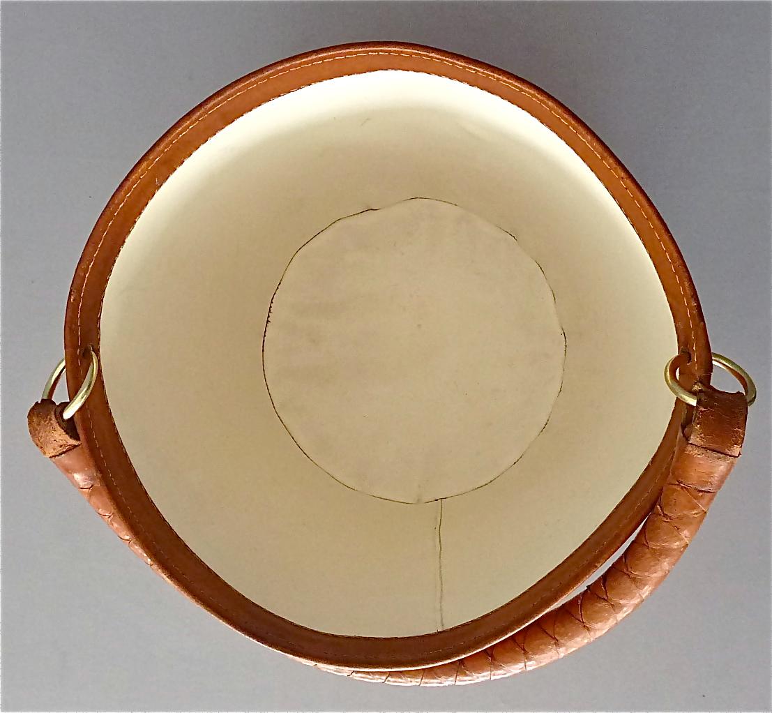 Danish Patinated Leather Brass Paper Basket Bin by Illums Bolighus, Auböck Style In Good Condition In Nierstein am Rhein, DE