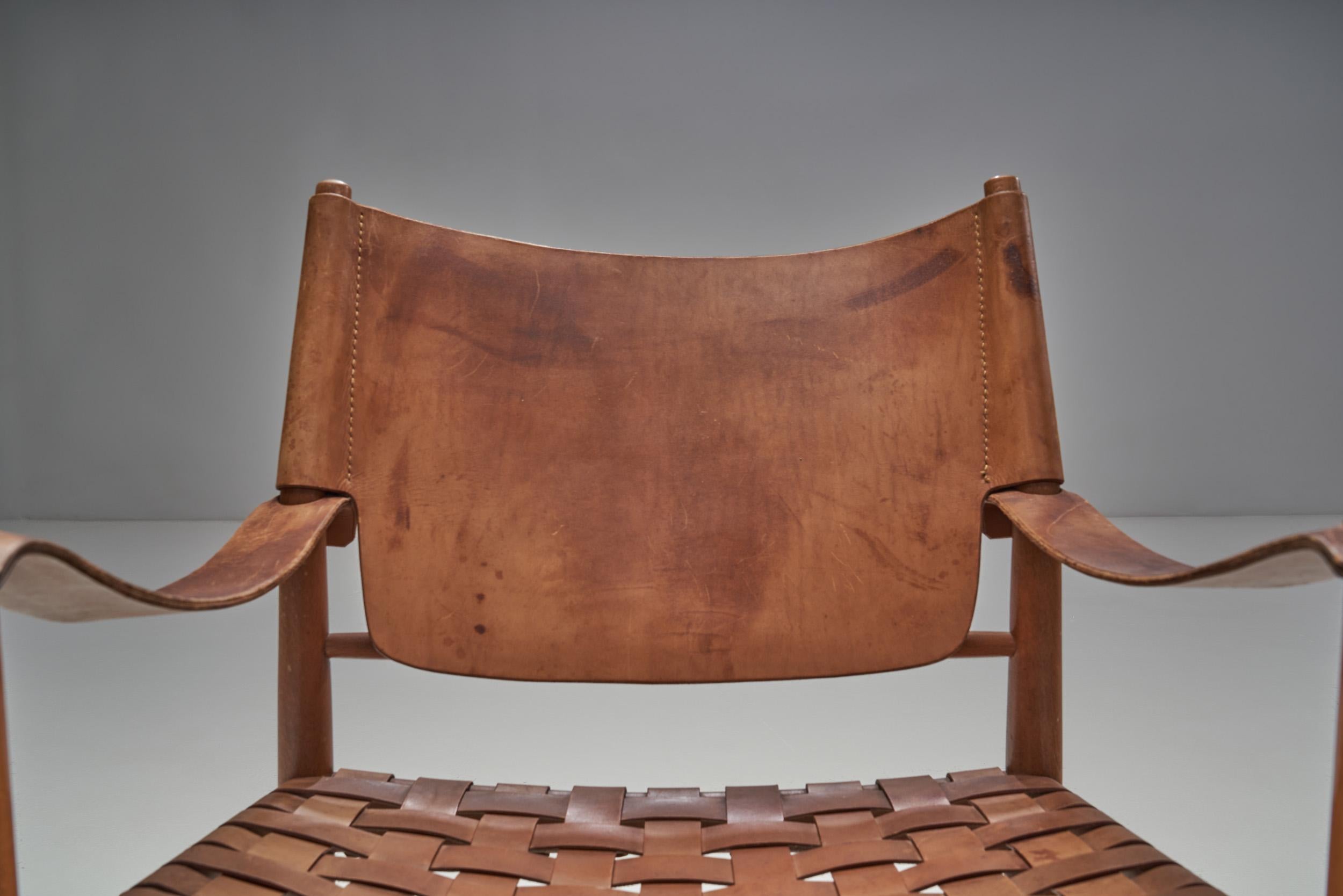 Danish Patinated Leather Safari Chair, Denmark, ca 1960s For Sale 5