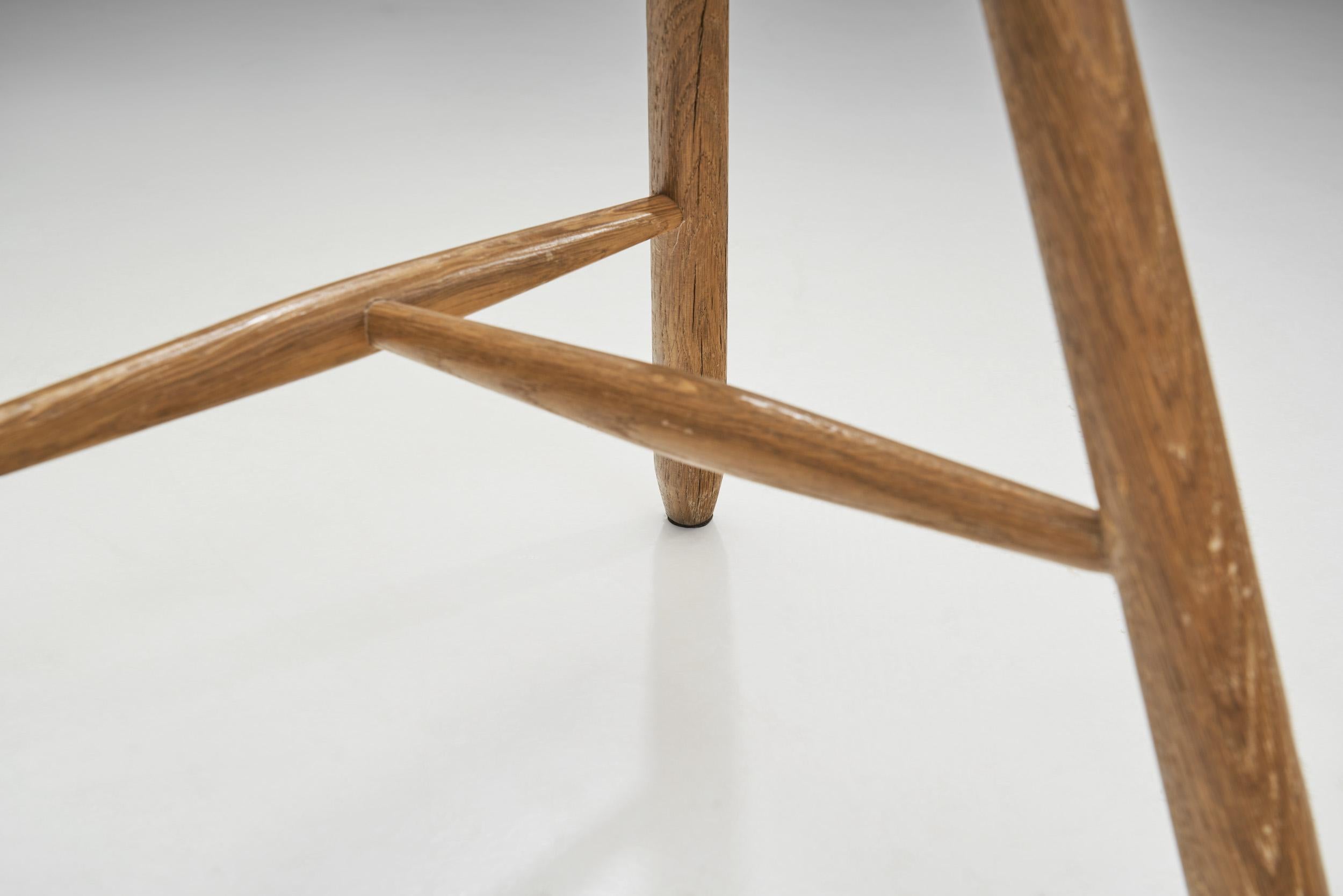 Danish Patinated Oak Tripod Stool, Denmark, ca 1940s For Sale 10