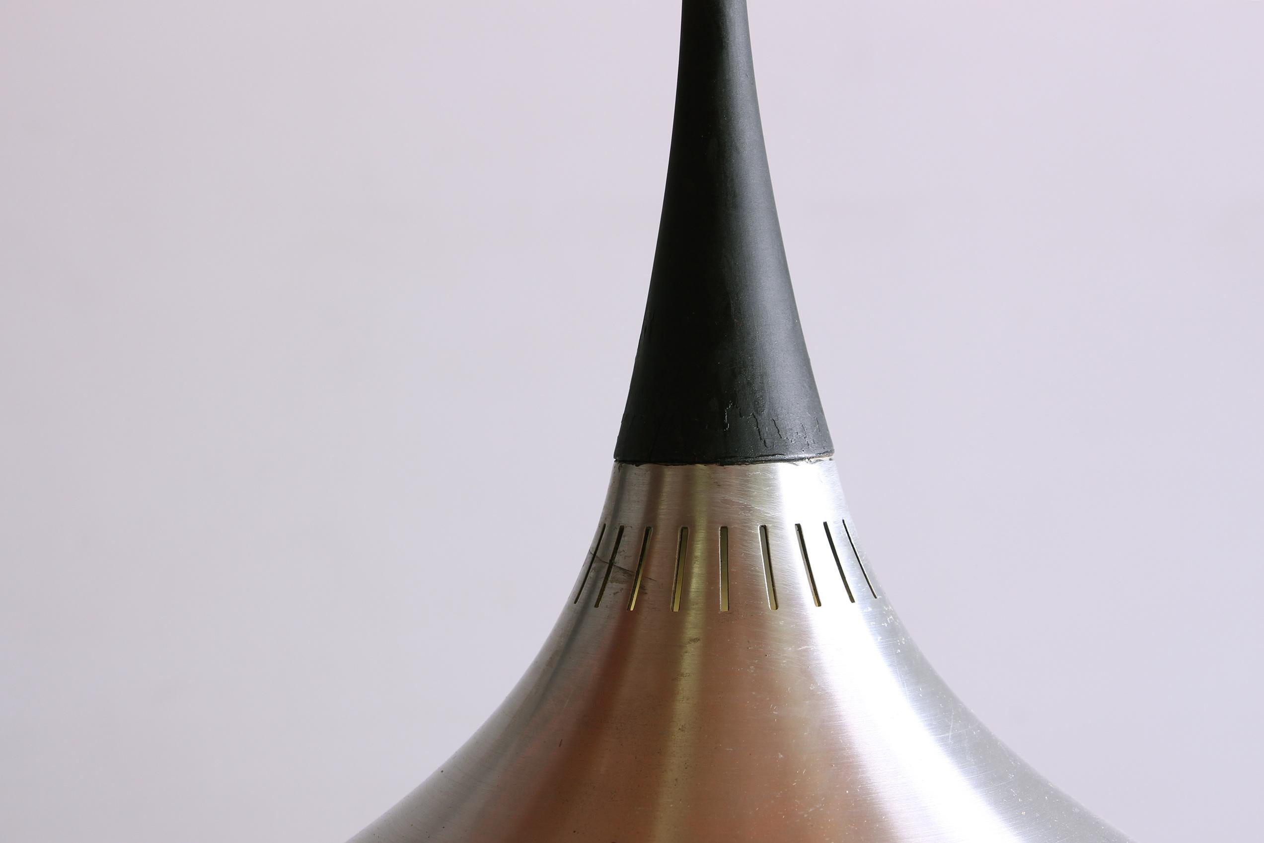 Lampada a sospensione danese in metallo cromato, modello orient, Jo Hammerborg per Fog. in vendita 3