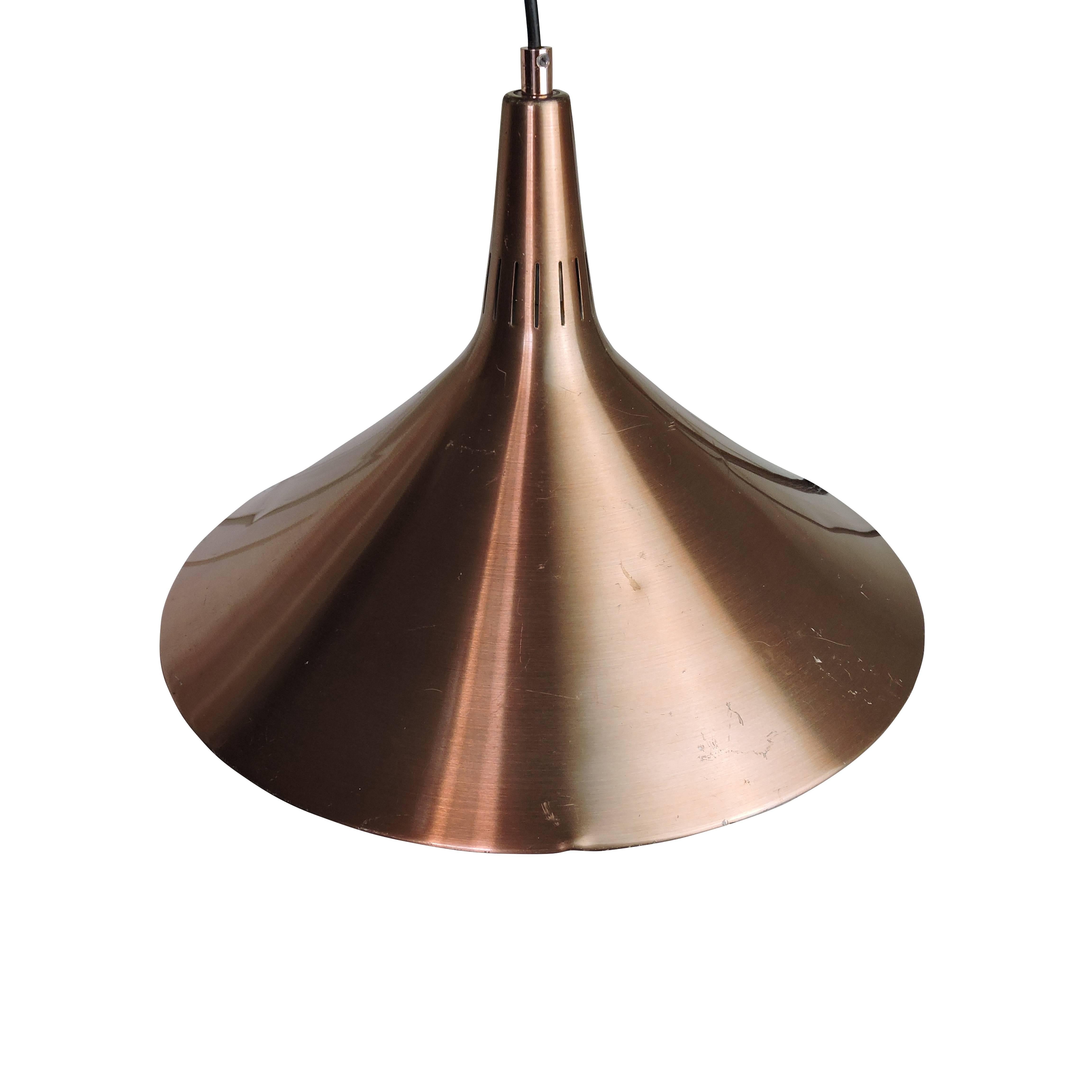 This bronze colored Danish designed pendant light is in brushed aluminium.