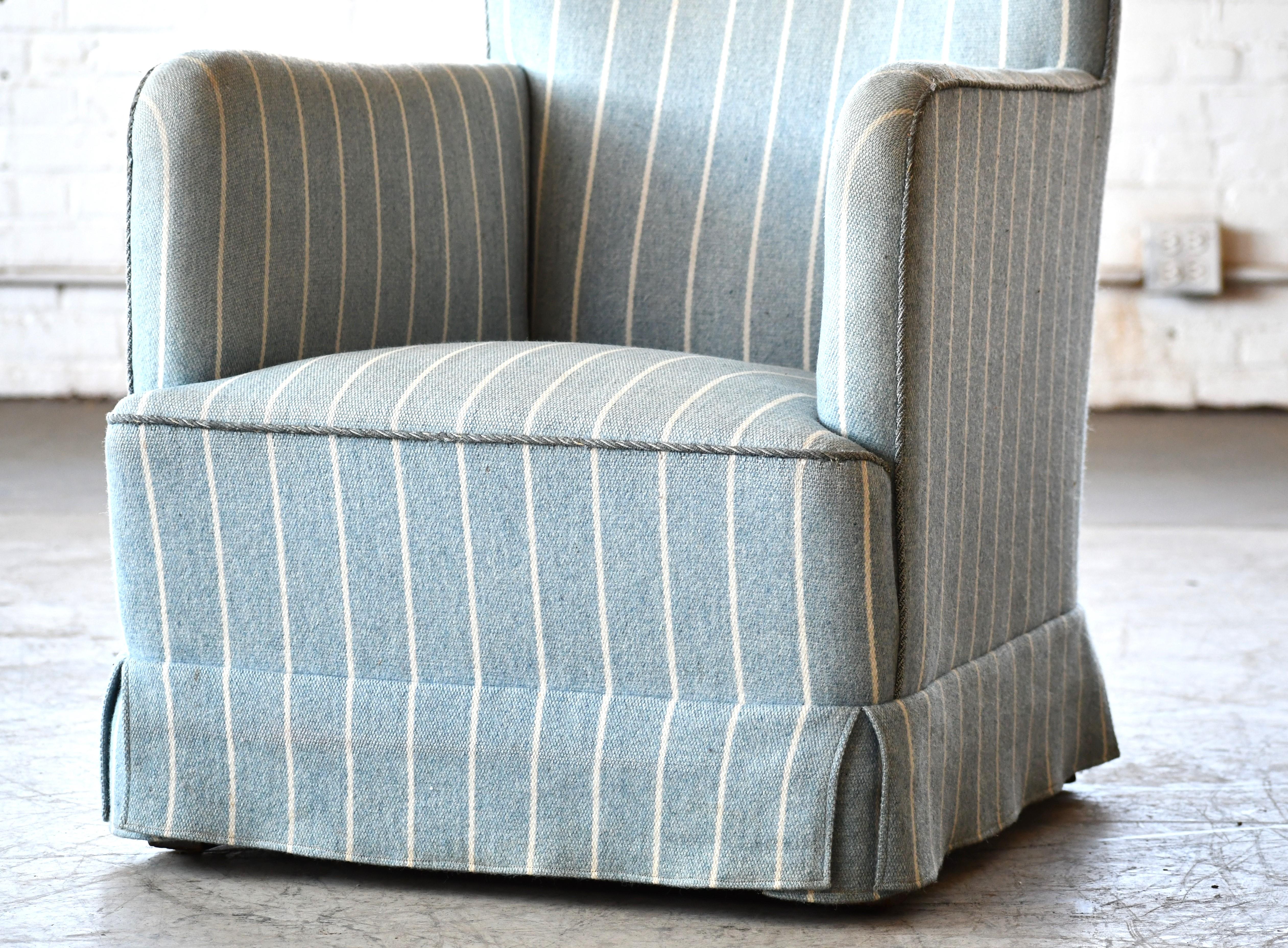 Mid-20th Century Danish Peter Hvidt Style Lounge Chair in Light Blue Striped Wool For Sale