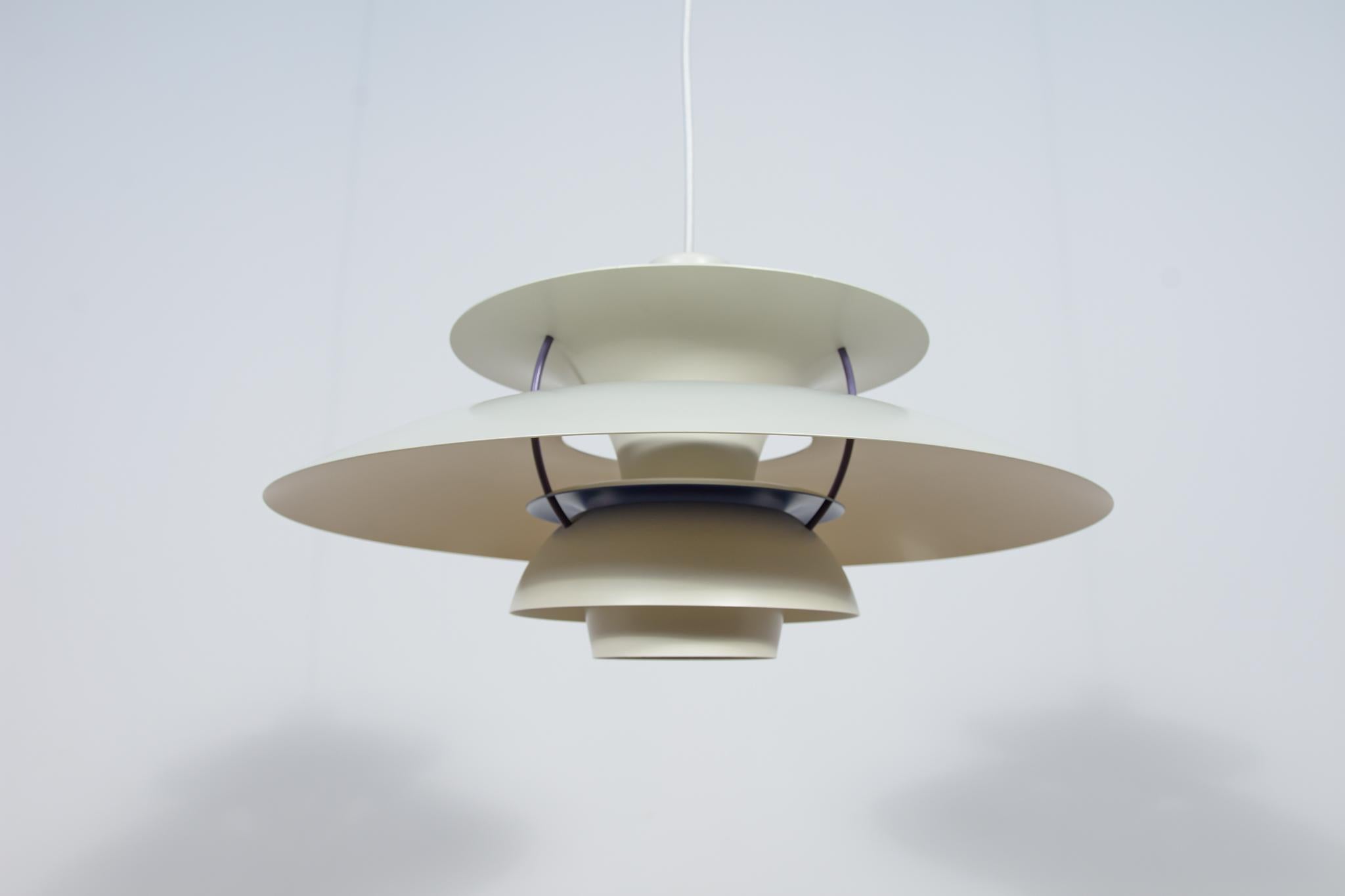 Mid-Century Modern Danish PH4 Pendant Lamp by Poul Henningsen for Louis Poulsen, 1960s For Sale