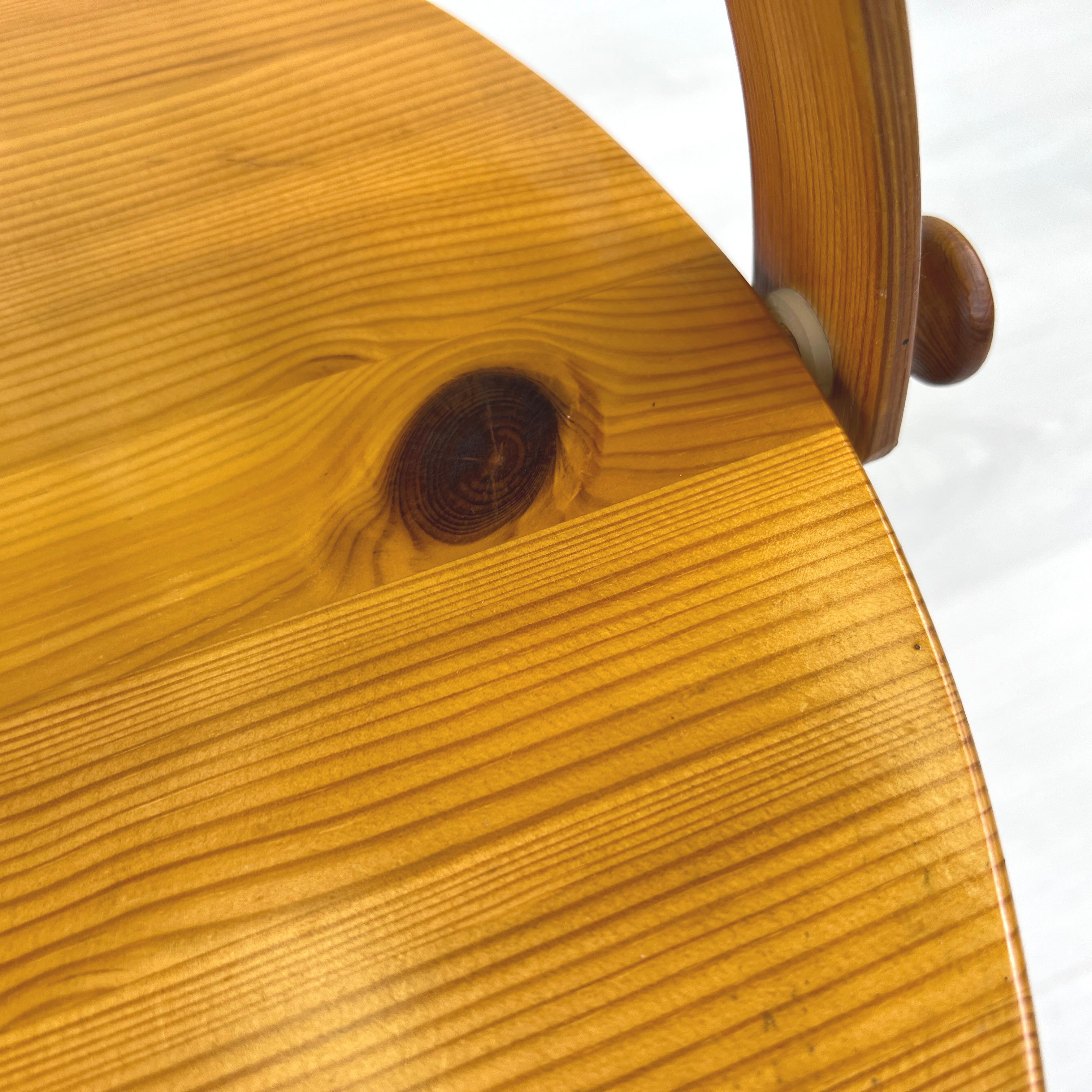 Carrello da portata arrotolabile in pino danese in vendita 1
