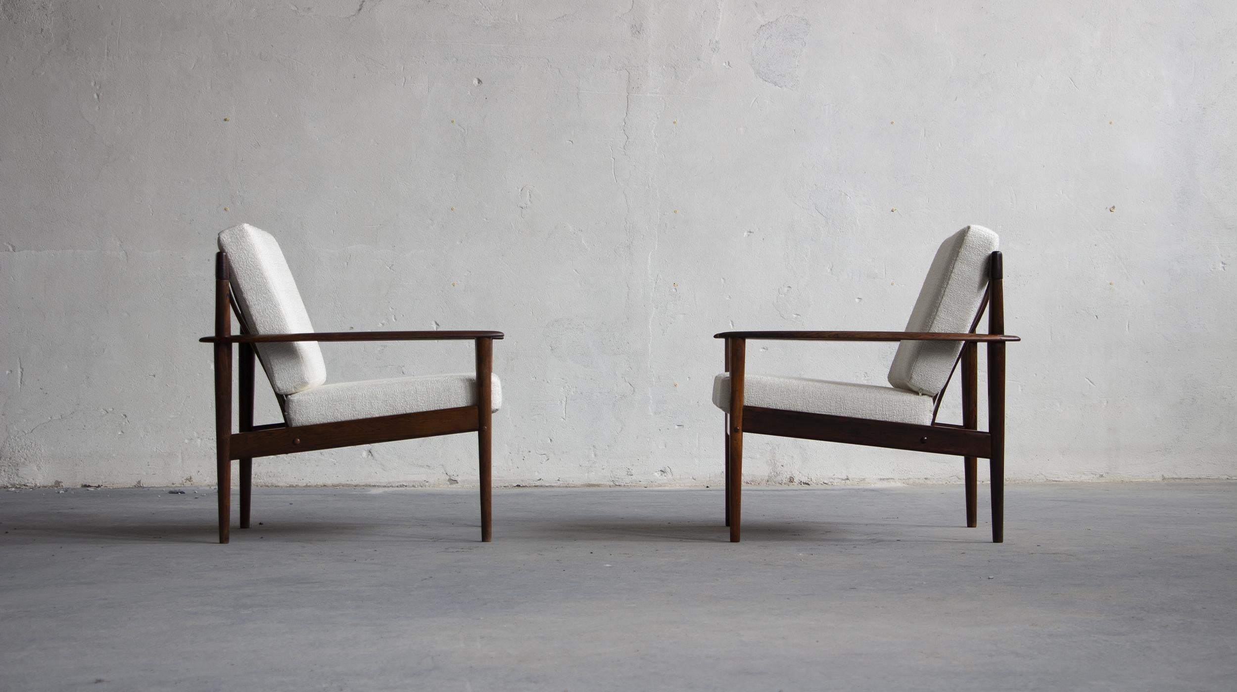 Danish “PJ 56” armchairs by Grete Jalk for Poul Jeppesen  For Sale 3