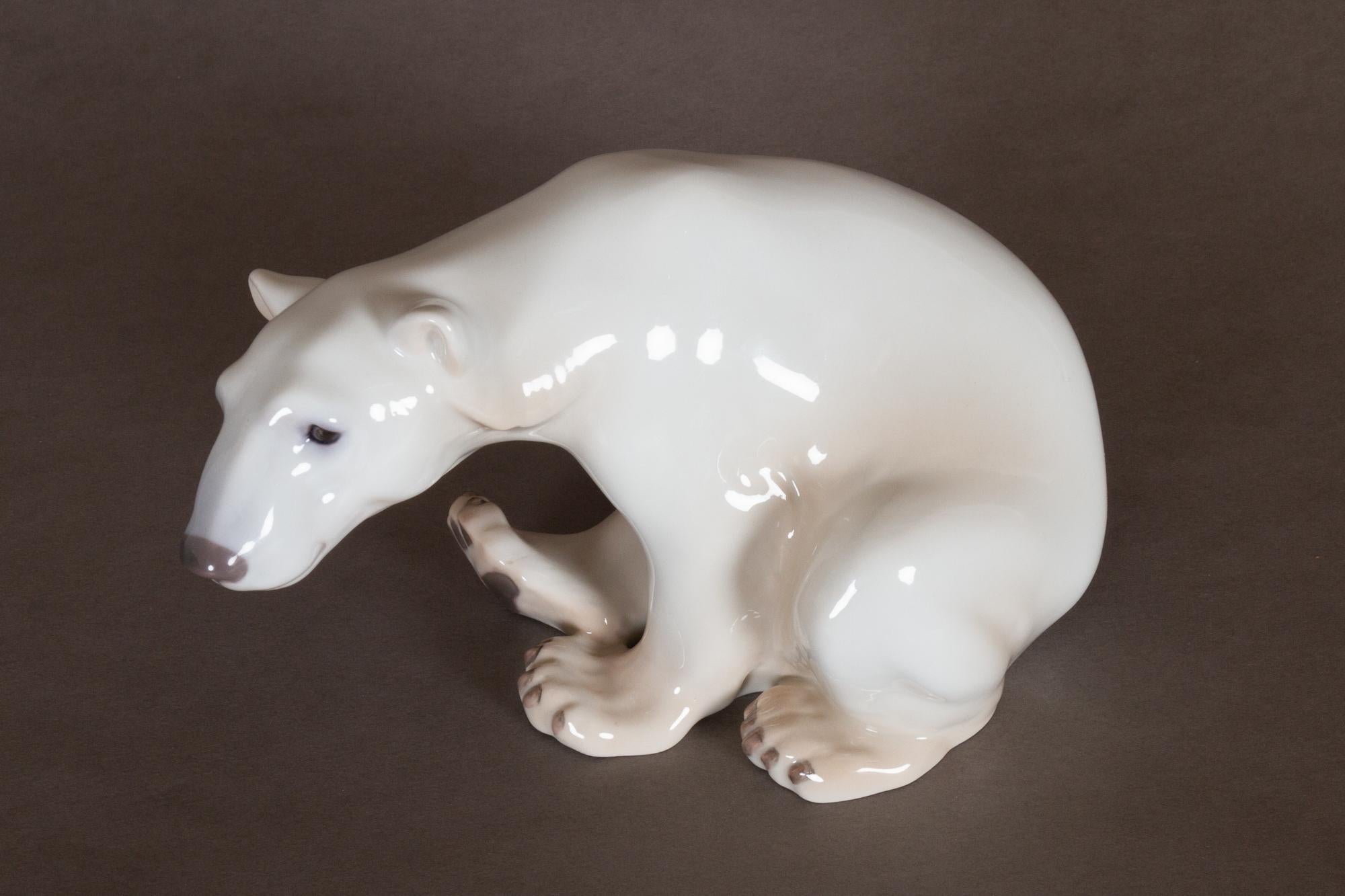 Art Nouveau Danish Porcelain Polar Bear Figurine by Dahl Jensen for Bing & Grøndahl