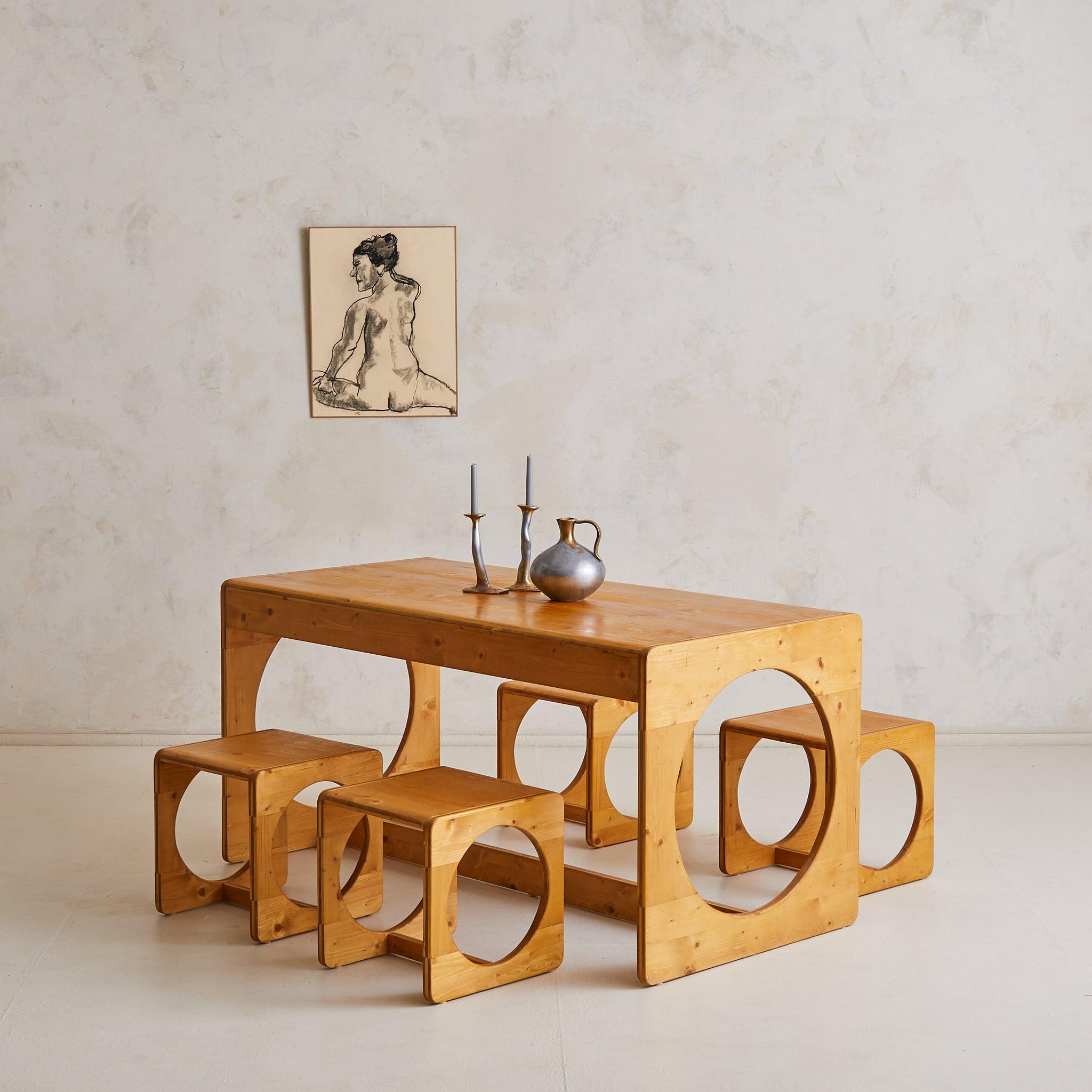 Scandinavian Modern Danish Prototype Pine Dining Table with Four Nesting Stools, 1970s For Sale