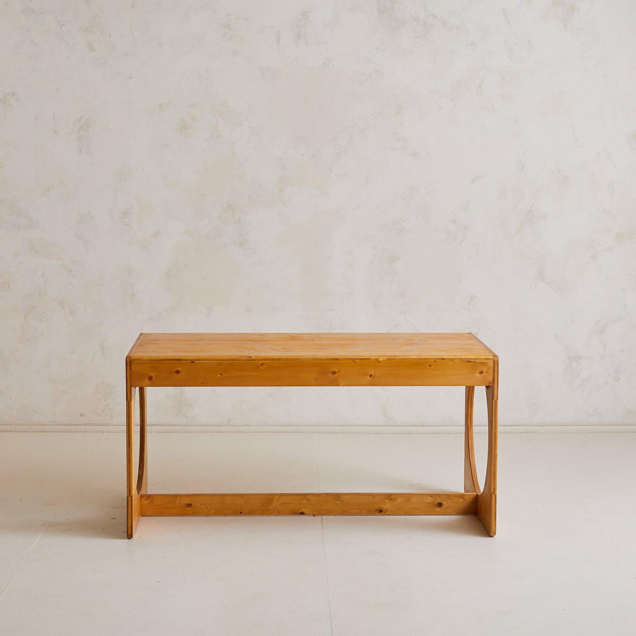 Late 20th Century Danish Prototype Pine Dining Table with Four Nesting Stools, 1970s For Sale