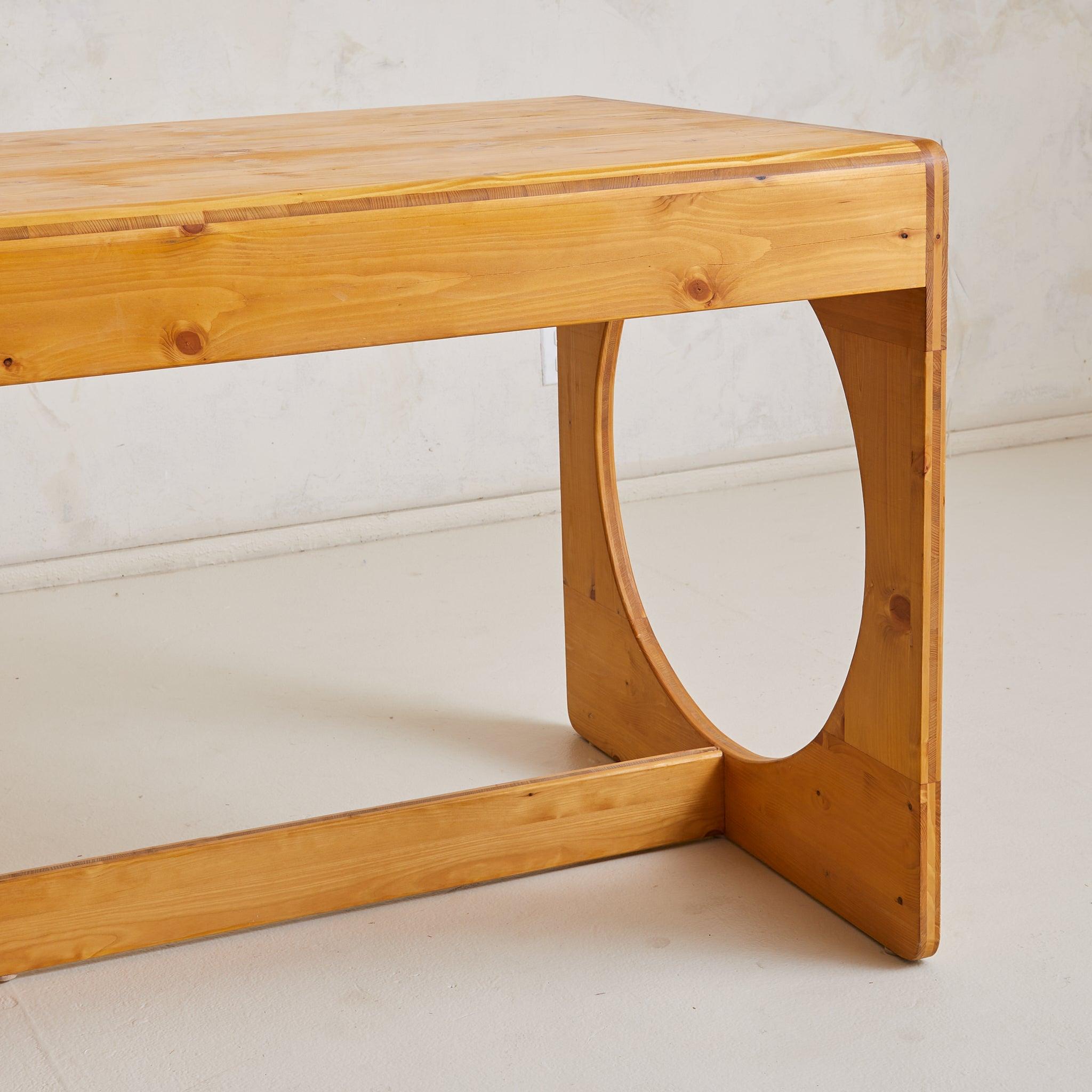 Danish Prototype Pine Dining Table with Four Nesting Stools, 1970s For Sale 3