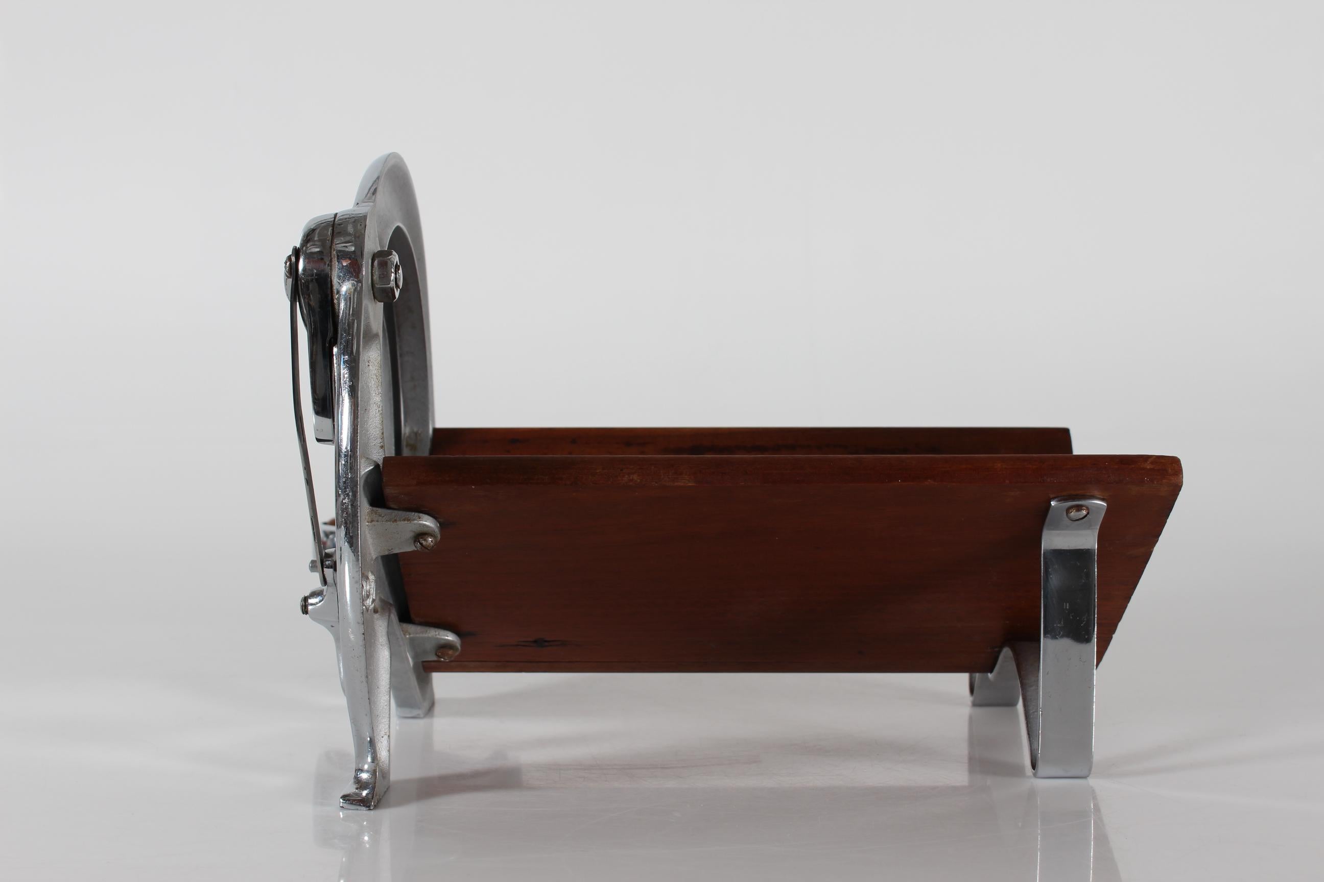 Danish Raadvad Bread Slicer Model 294 Long Version Chromium and Mahogany 1950s For Sale 3