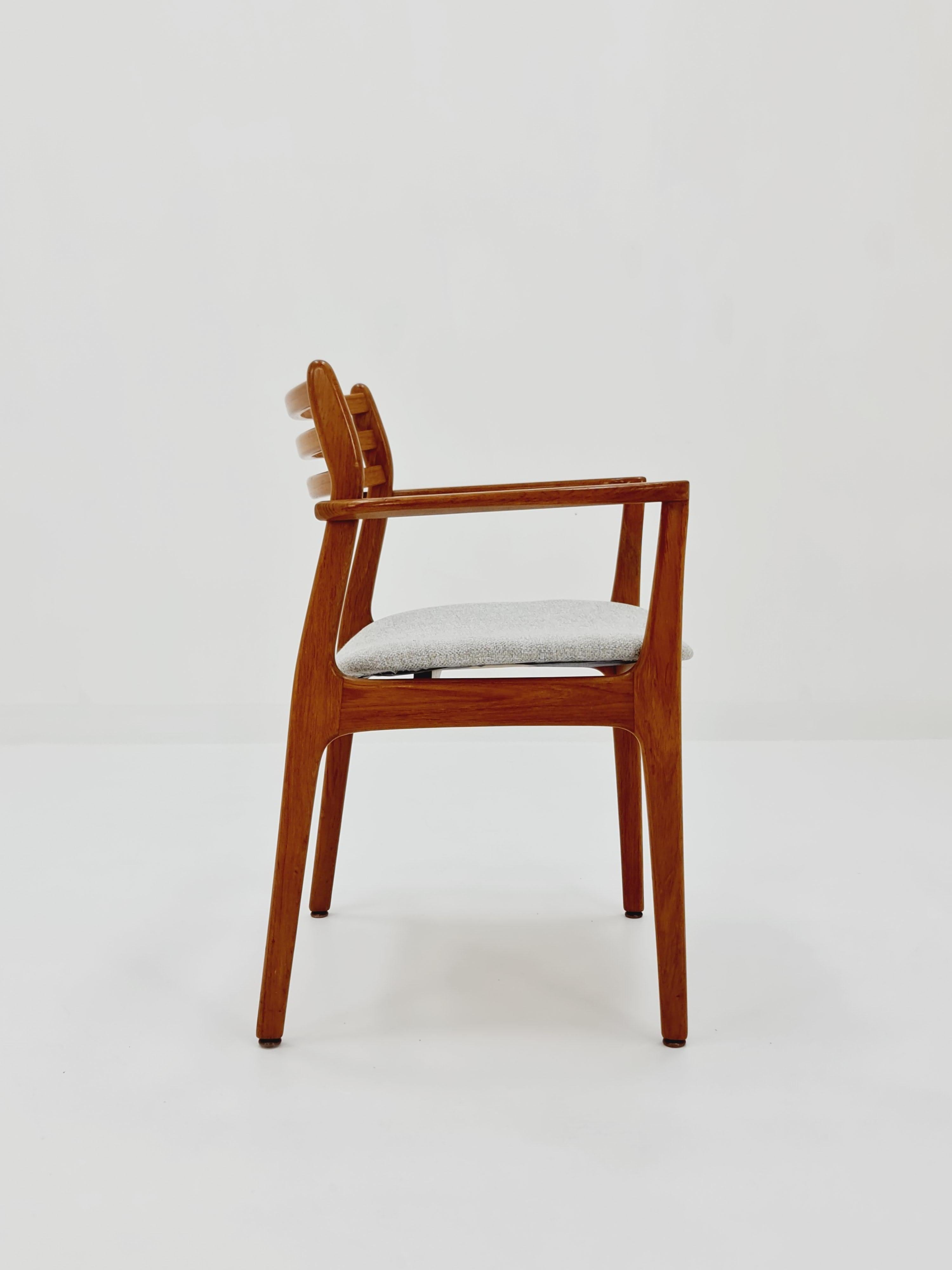 Dänisch Seltener Teakholz Sessel von P.E. Jorgensen für Farsø Møbelfabrik,  1960s (Moderne der Mitte des Jahrhunderts) im Angebot