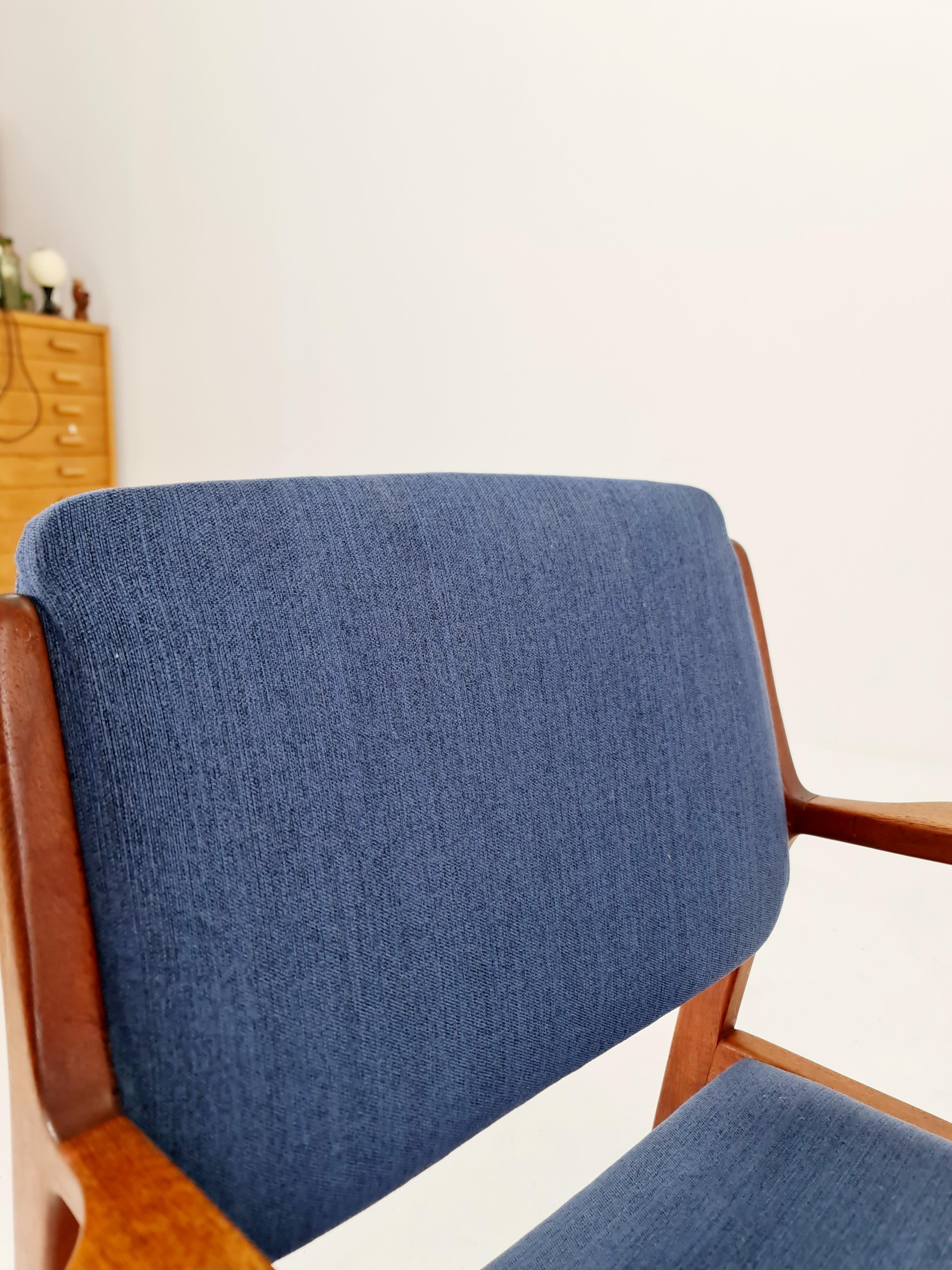 Rare fauteuil danois en teck par Wilkhan  , 1960s en vente 1