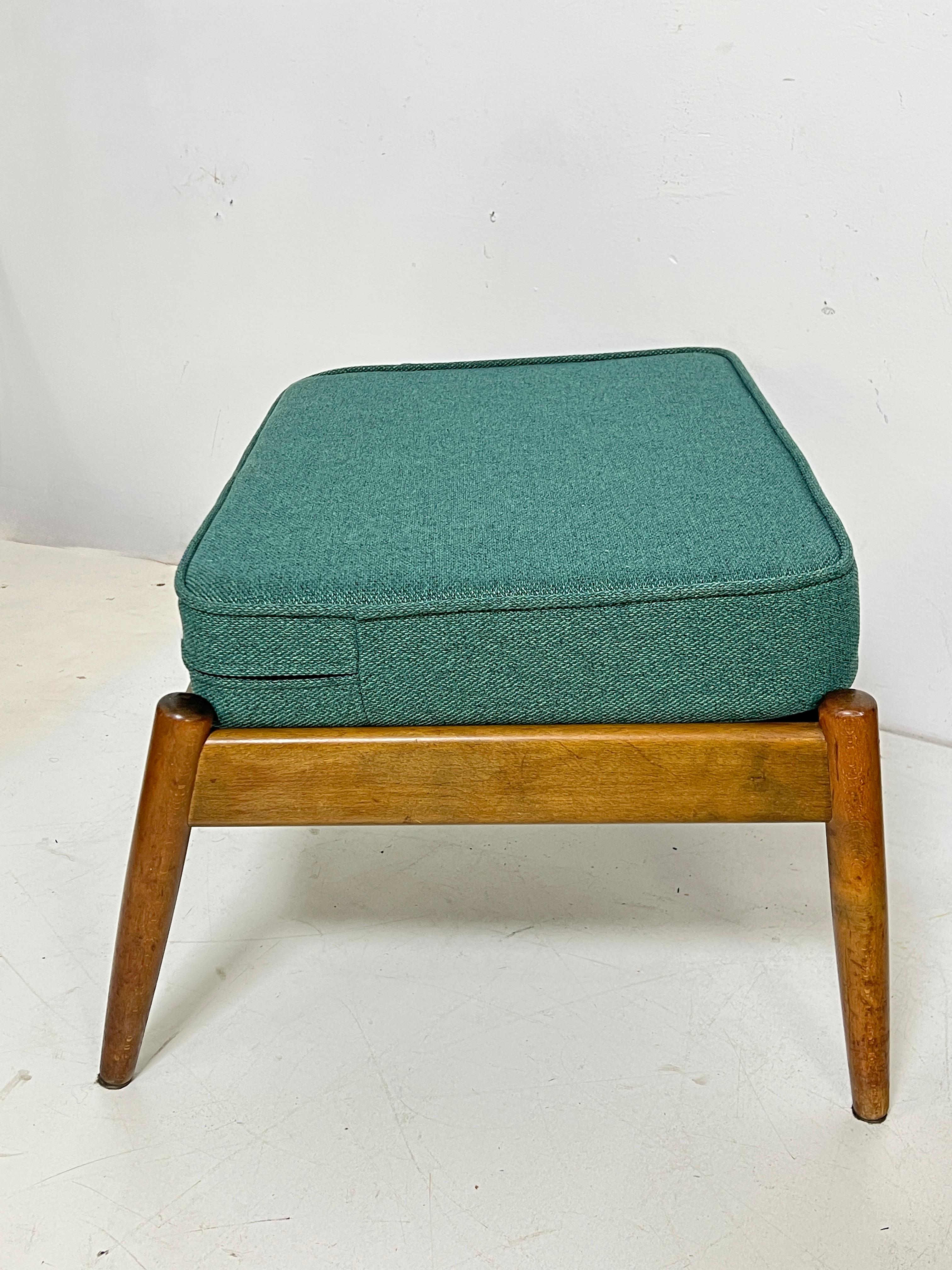 Danish Reclining Lounge Chair and Ottoman, Circa 1960s im Angebot 4