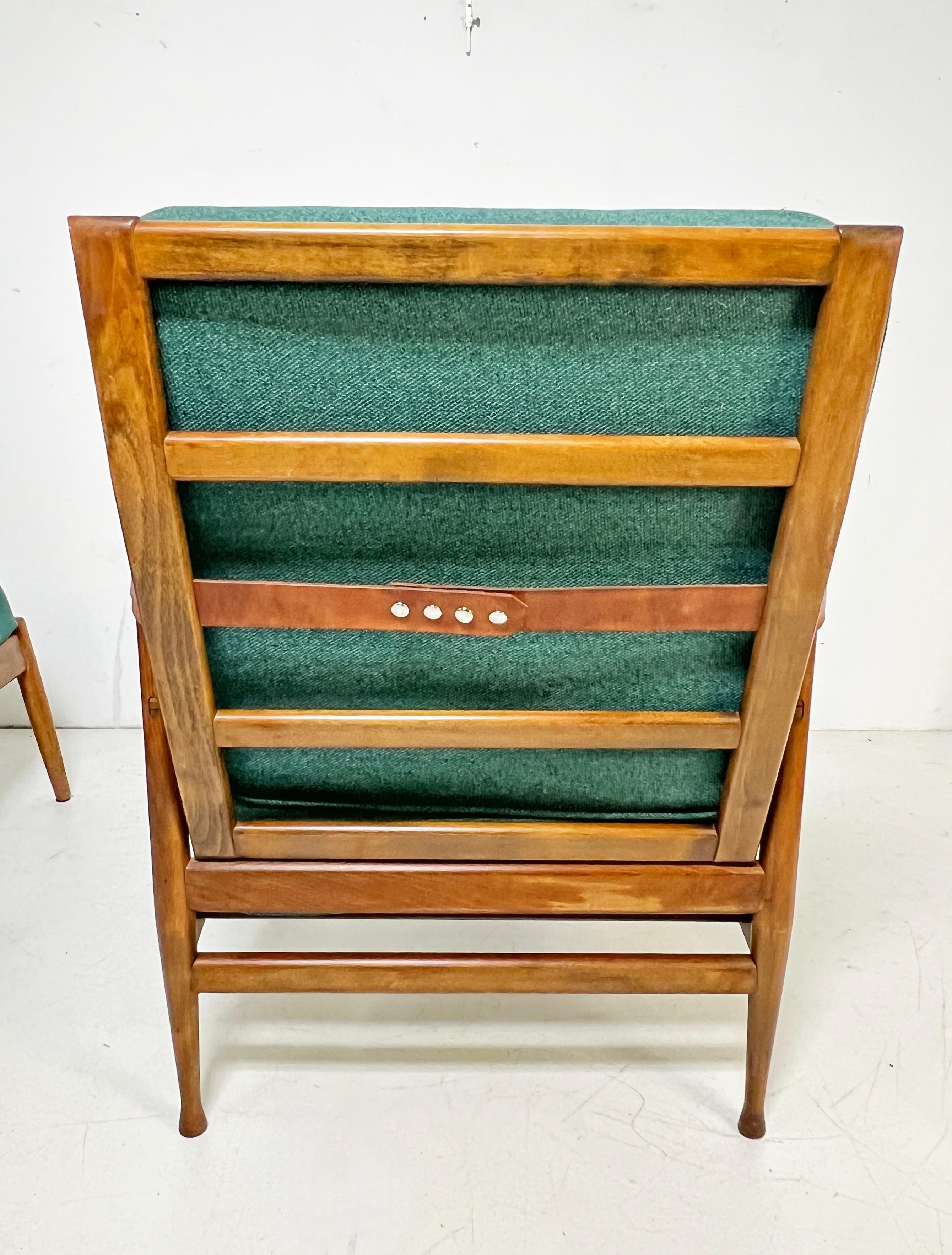 Danish Reclining Lounge Chair and Ottoman, Circa 1960s (Dänisch) im Angebot