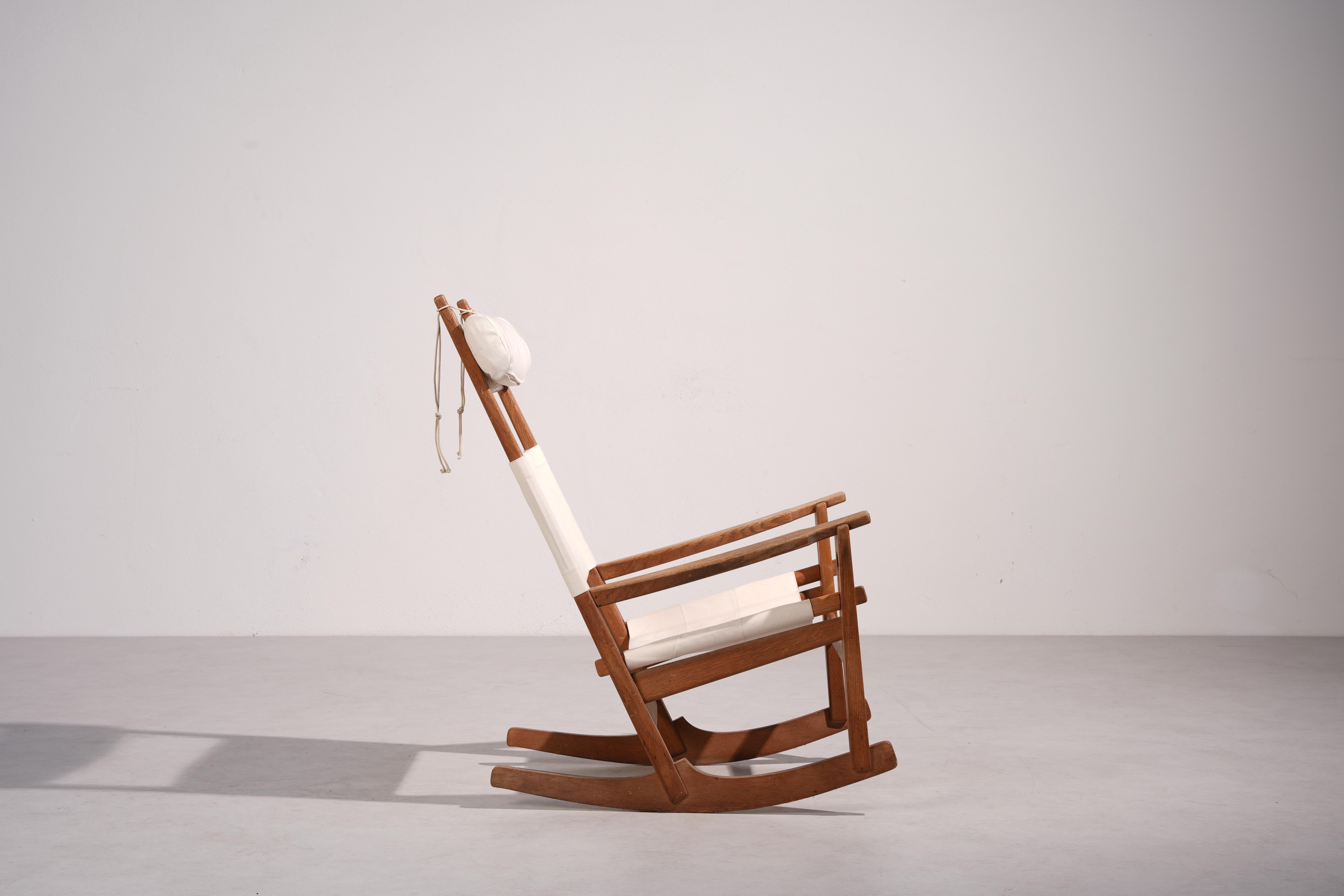 Fauteuil à bascule danois de Hans J. Wegner pour Getama, Oak, années 1960 Bon état - En vente à Berlin, DE