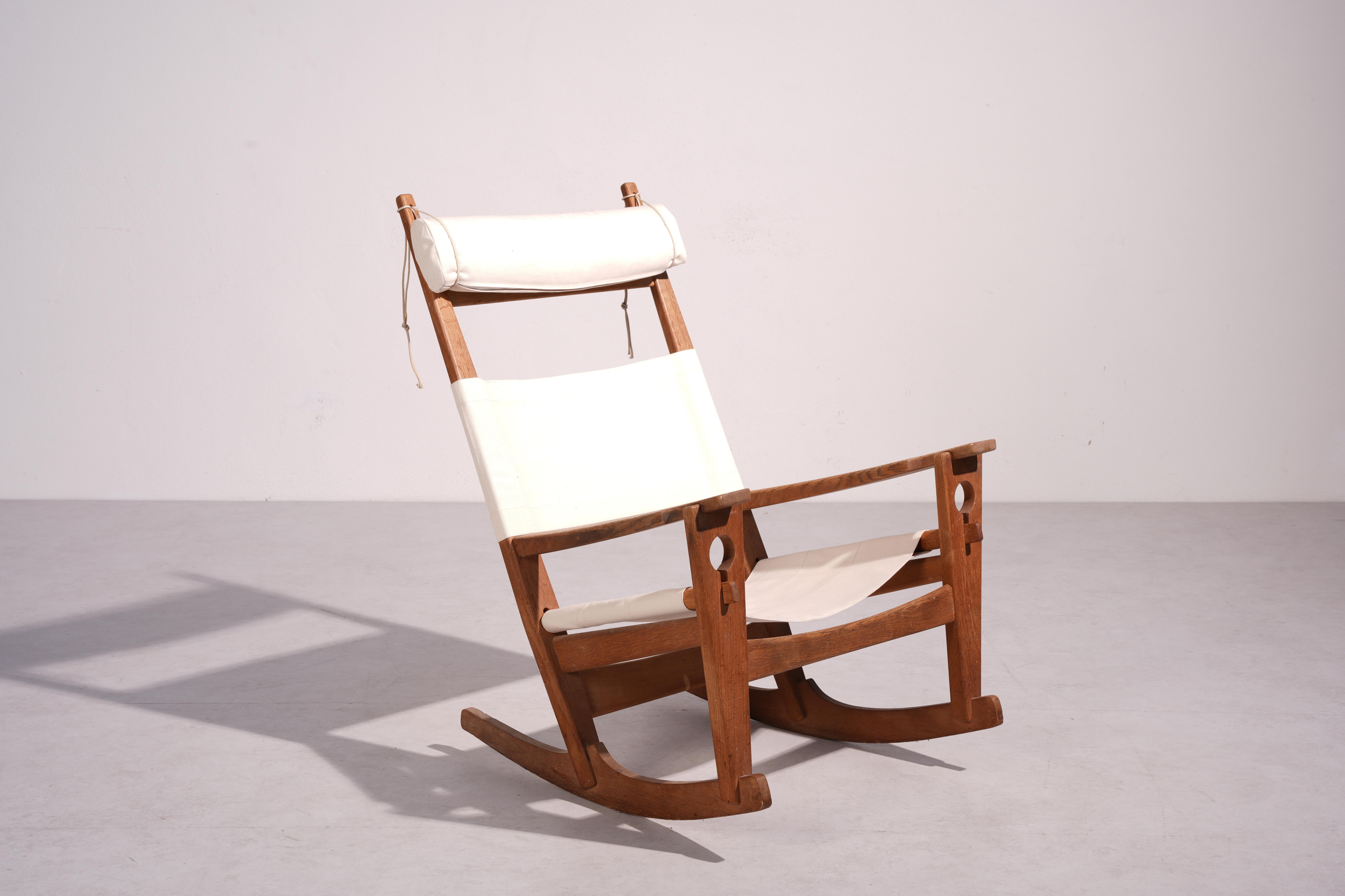 20ième siècle Fauteuil à bascule danois de Hans J. Wegner pour Getama, Oak, années 1960 en vente
