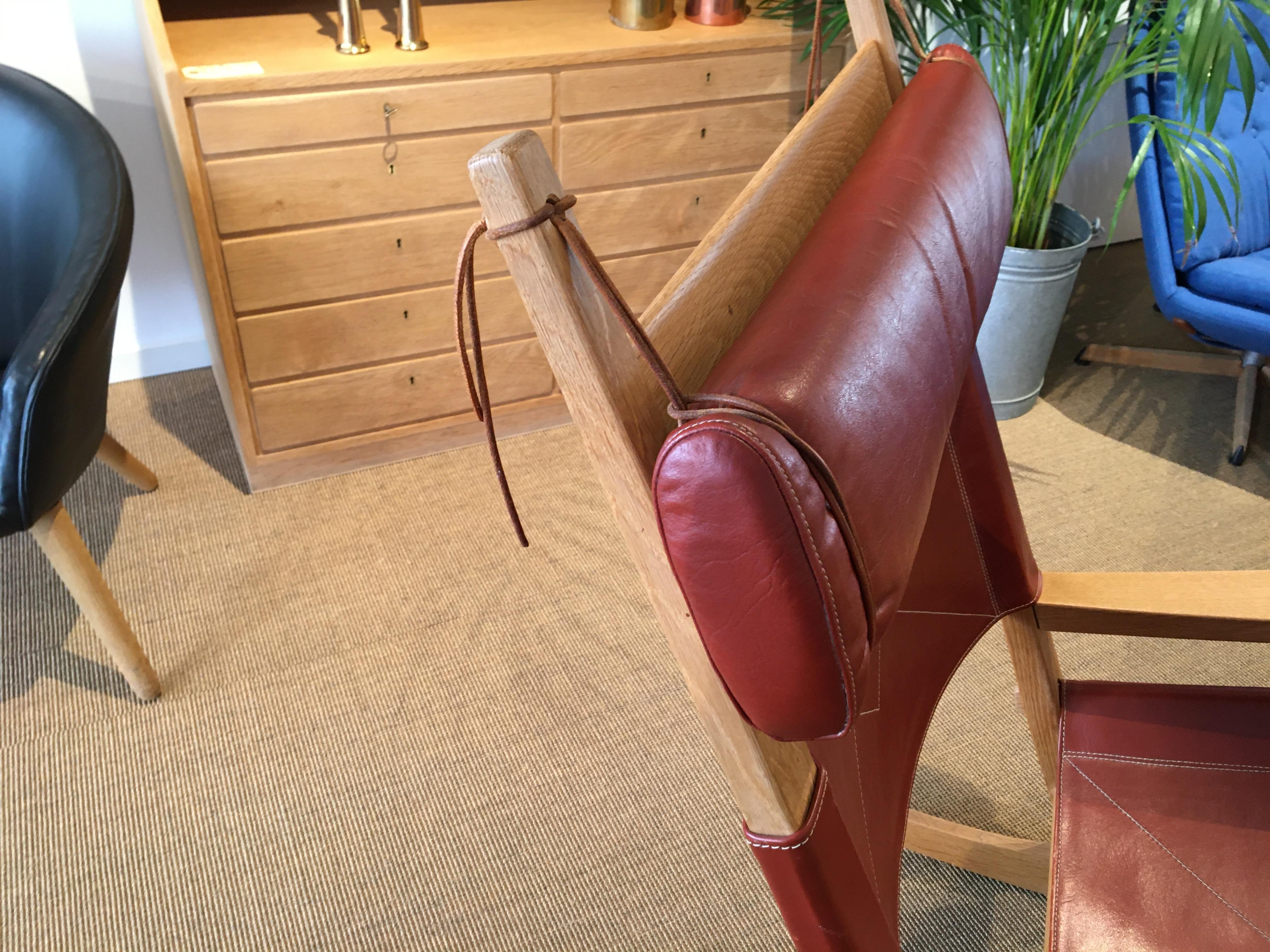 Leather Danish Rocking Chair GE-673 'Keyhole' Designed by Hans Jørgen Wegner For Sale