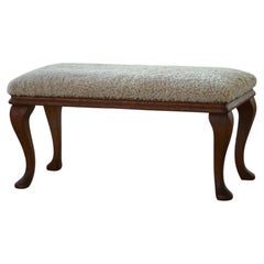 Banco danés de estilo rococó, patas cabriolé y asiento de lana de cordero, principios del siglo XX