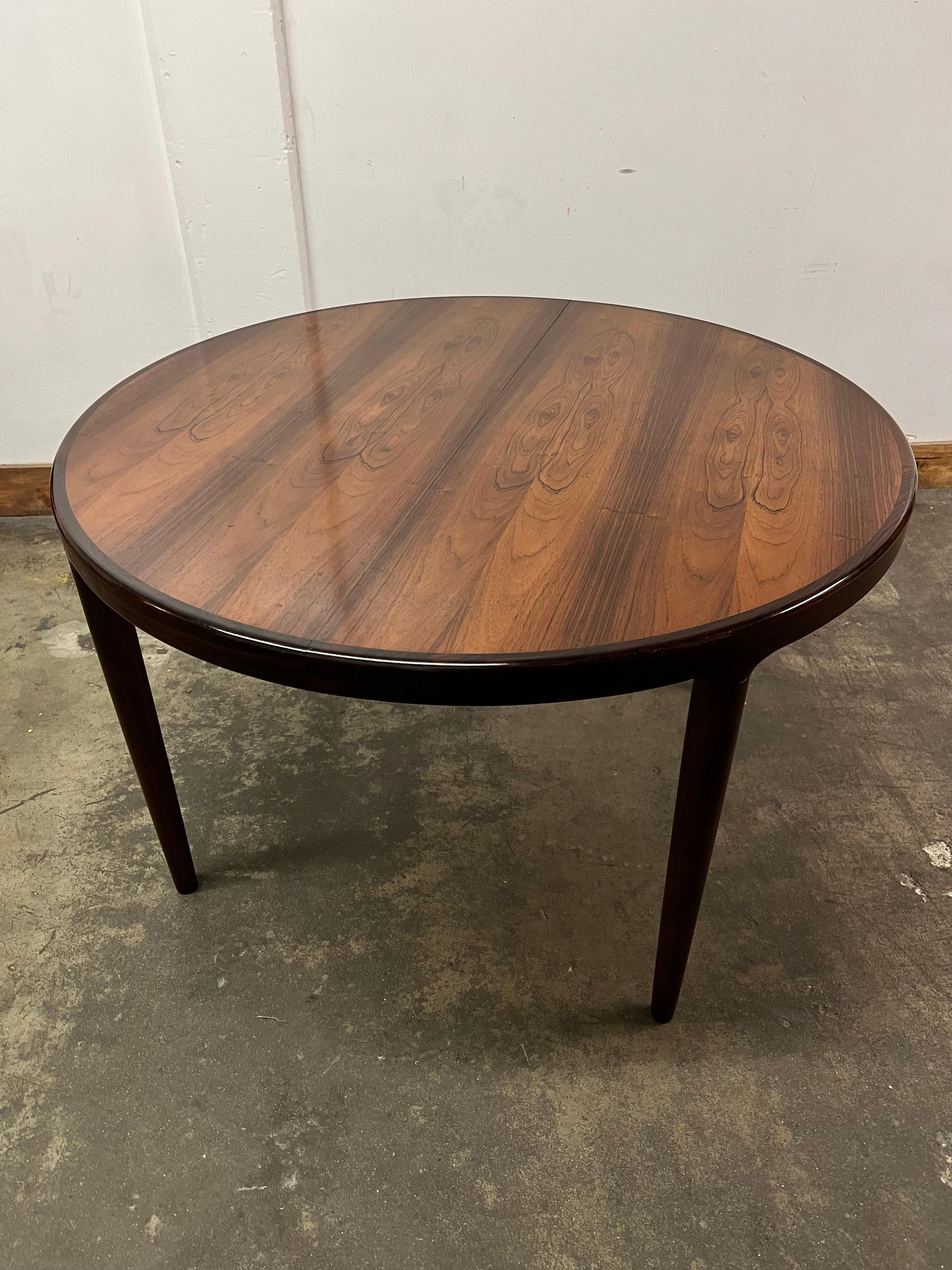 Upholstery Danish Rosewood Adjustable Dining Table with 7 Rosewood Chairs For Sale