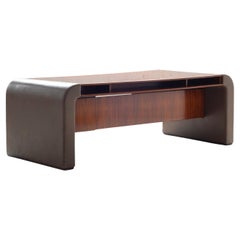 Dänischer Schreibtisch aus Rosenholz und Leder