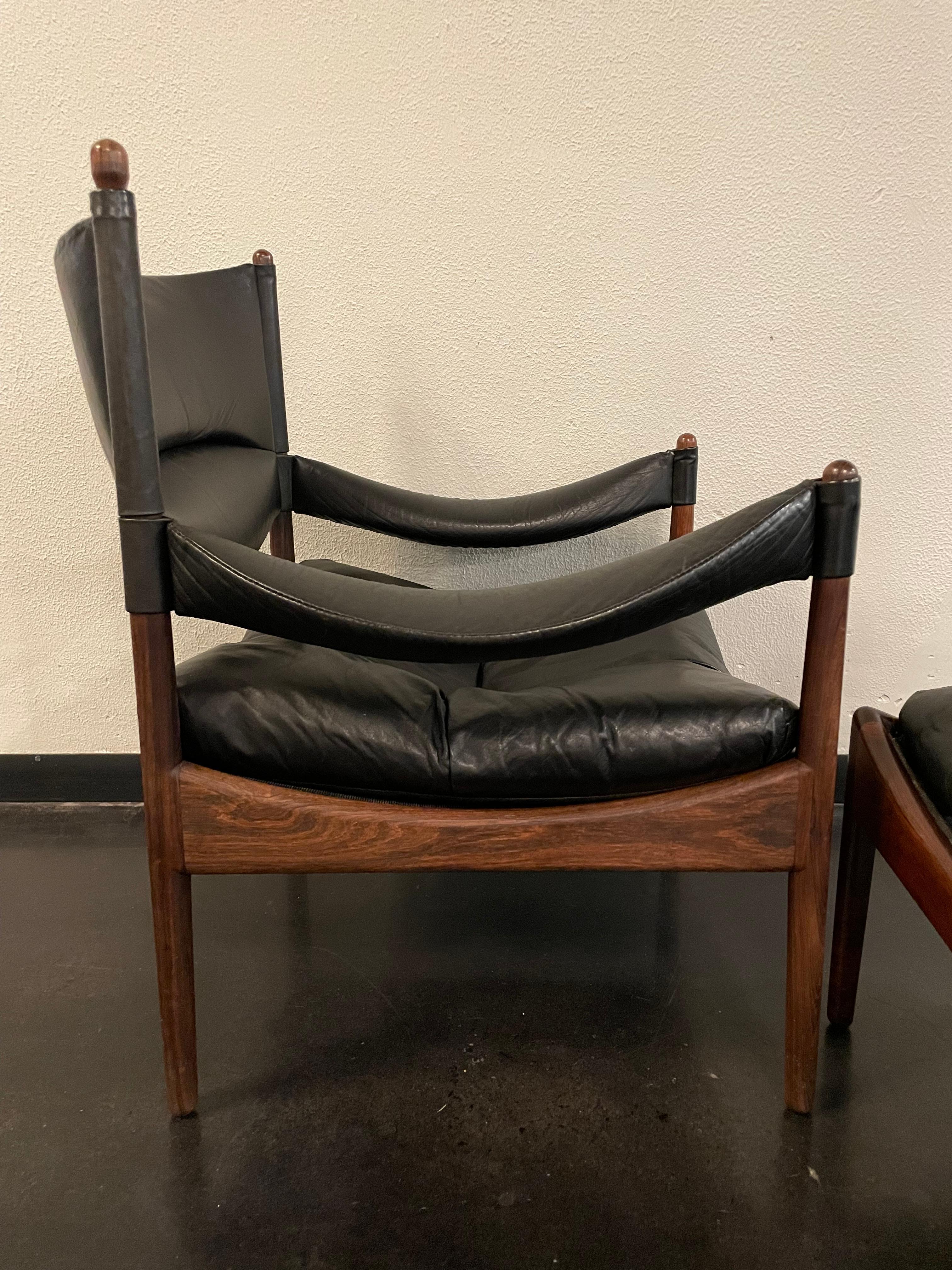 Danish rosewood and leather modus lounge chair. Attributed to Kristian Vedel for Soren Willadsen. Ottoman included in set.