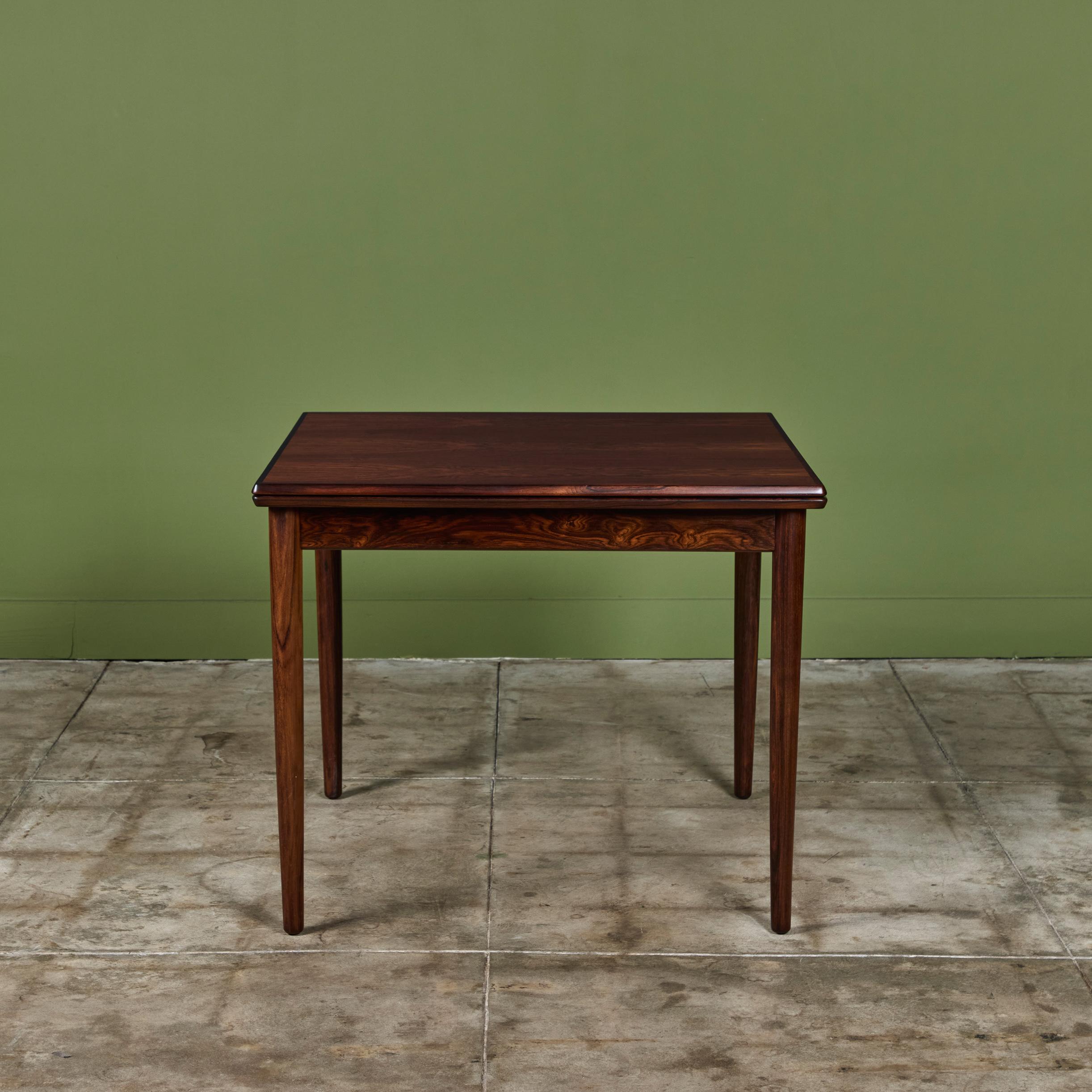 Mesa de juego danesa con tablero de palisandro y cuero Danés en venta