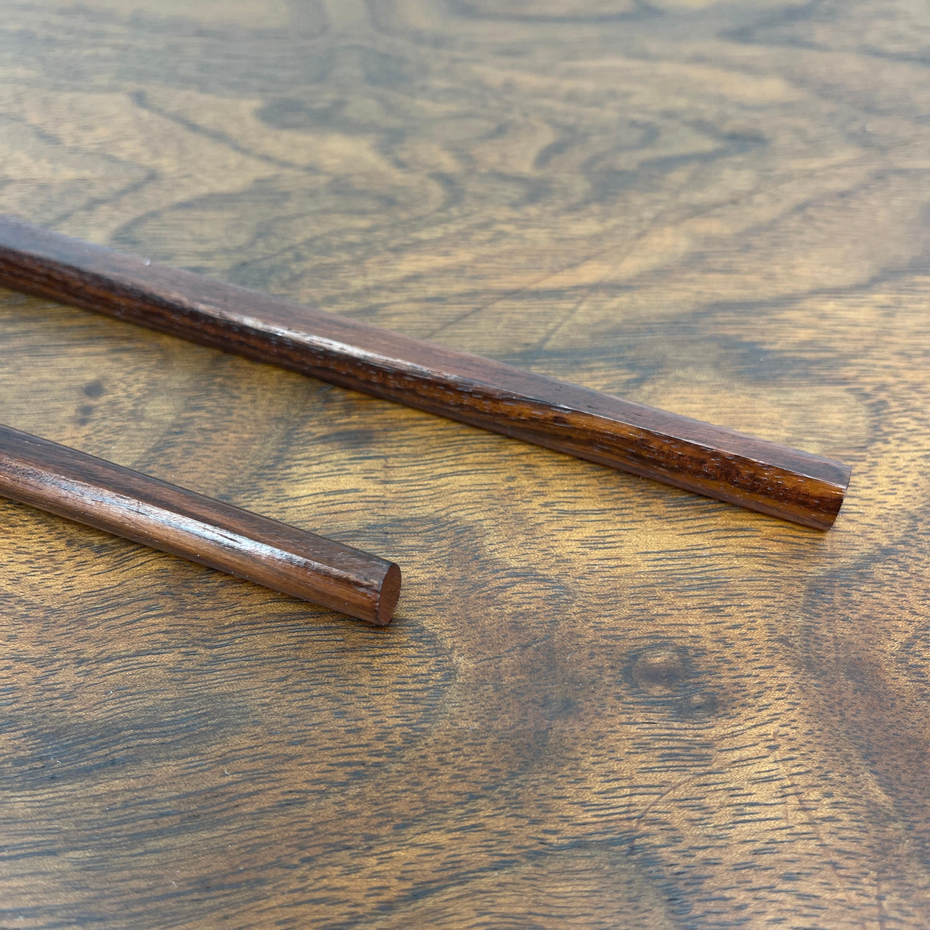 Danish Rosewood and Stainless Steel Salad Tongs, Mid-Century Modern In Good Condition For Sale In Haddonfield, NJ