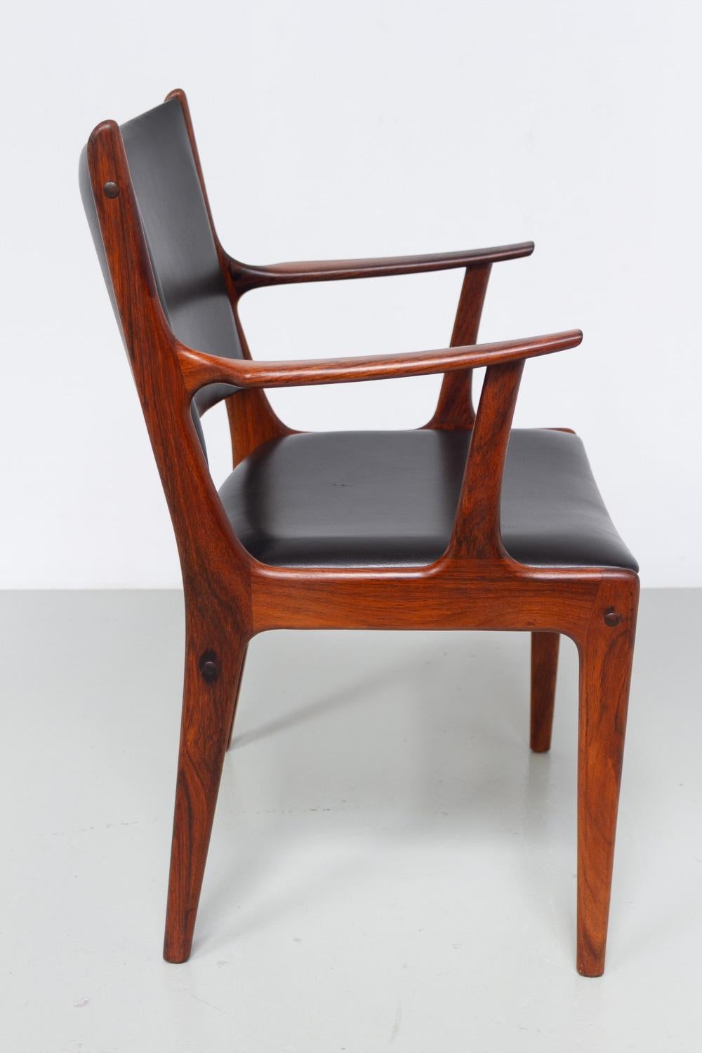 Dänischer Palisander-Sessel von Johannes Andersen für Uldum Møbelfabrik, 1960er Jahre. im Angebot 4