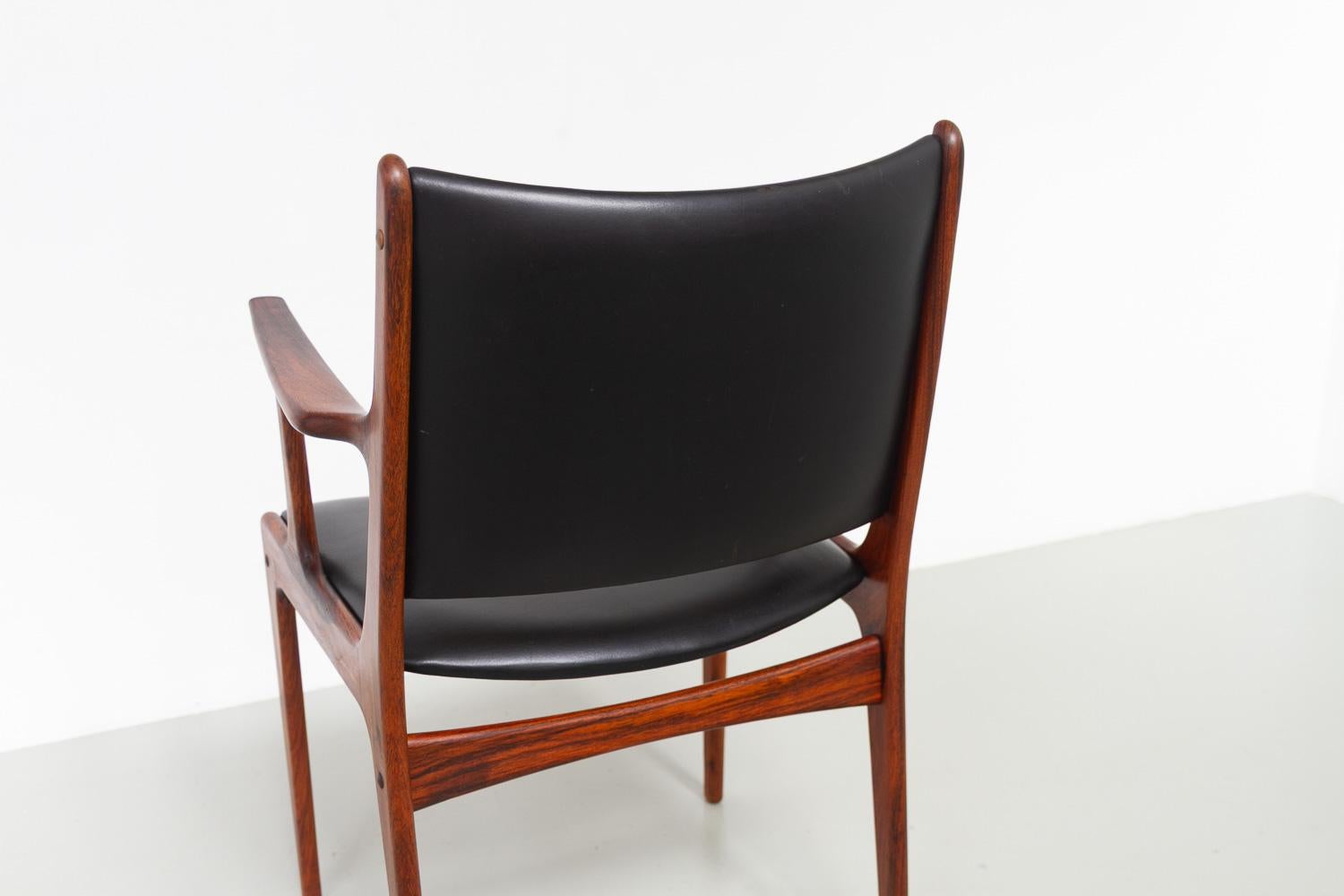 Dänischer Palisander-Sessel von Johannes Andersen für Uldum Møbelfabrik, 1960er Jahre. im Angebot 6