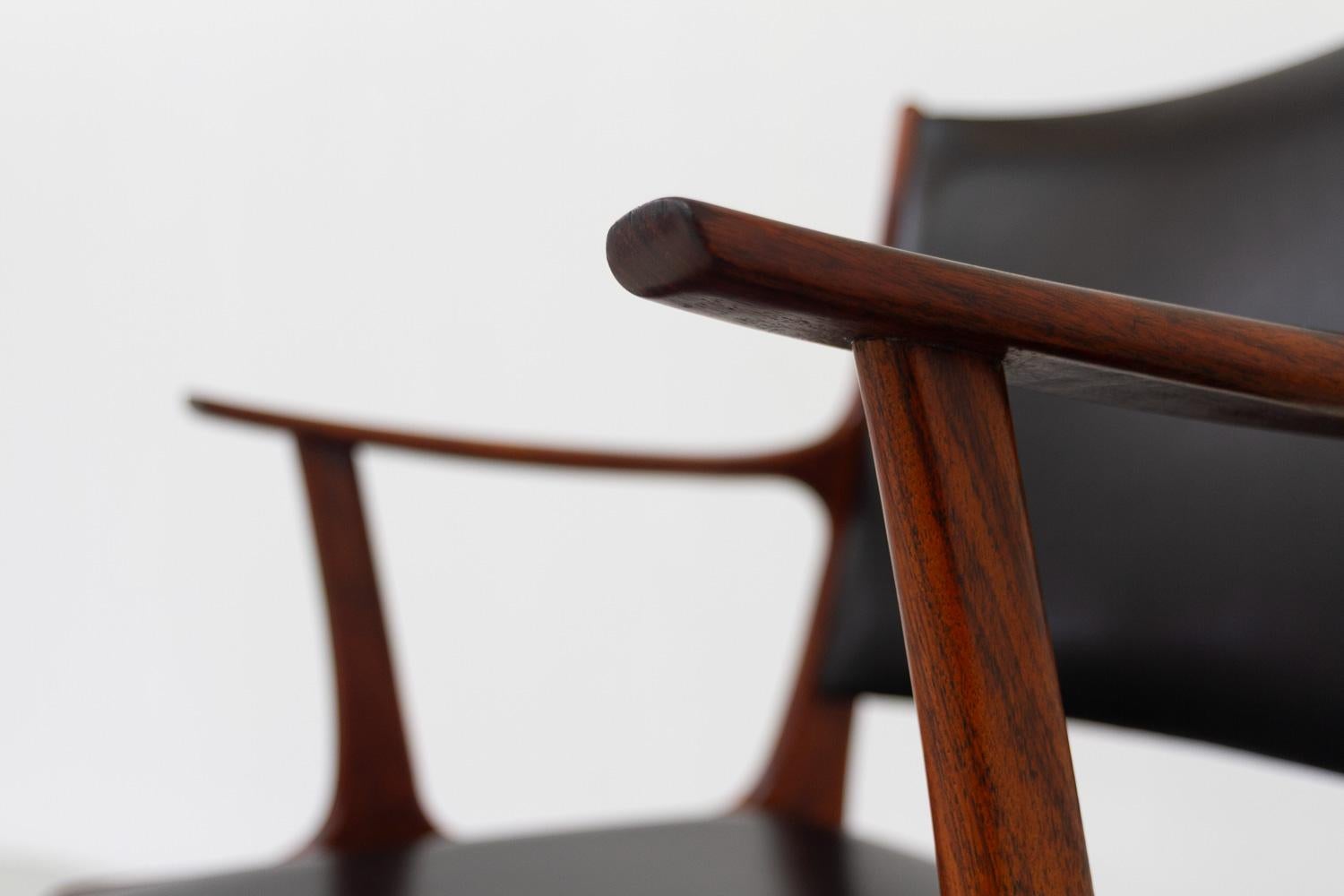 Dänischer Palisander-Sessel von Johannes Andersen für Uldum Møbelfabrik, 1960er Jahre. im Angebot 11