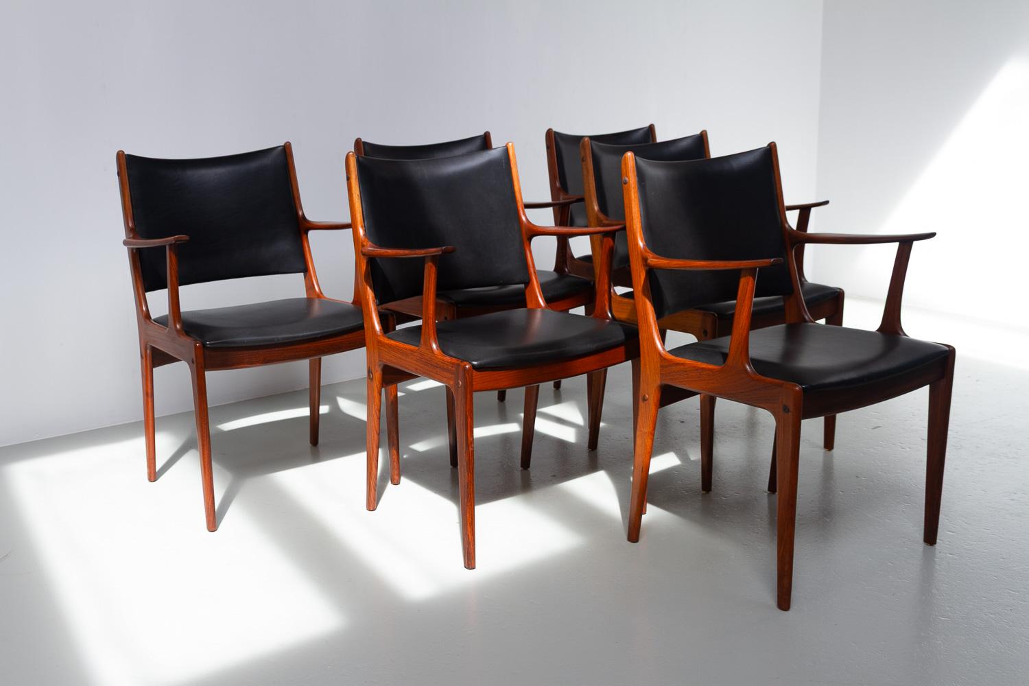 Dänische Palisander-Sessel von Johannes Andersen für Uldum Møbler, 1960er Jahre. Satz von 6.

Elegante und schöne skandinavische Mid-Century Modern Sessel, entworfen von Johannes Andersen für Uldum Møbelfabrik, Dänemark in den 1960er