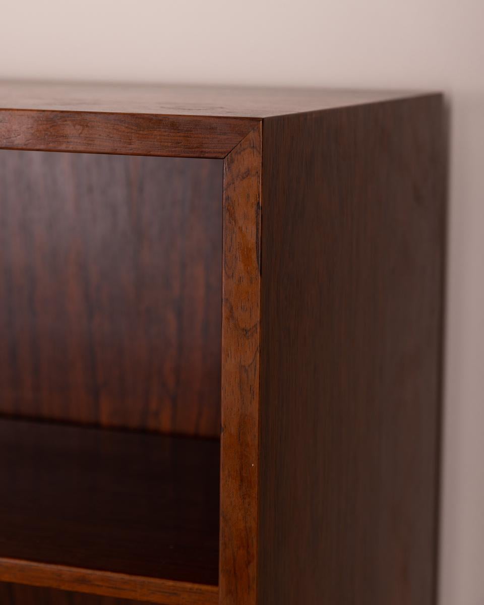Danish Rosewood Bookcase 60s Design Gunni Omann for Omann Jun Møbelfabrik In Good Condition In None, IT