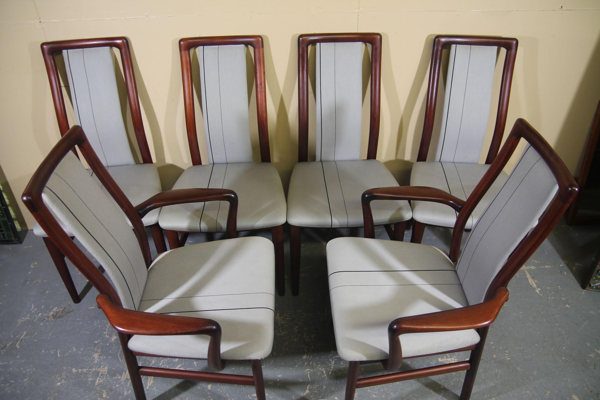 Dänische Stühle aus Rosenholz im Zustand „Gut“ im Angebot in Asbury Park, NJ